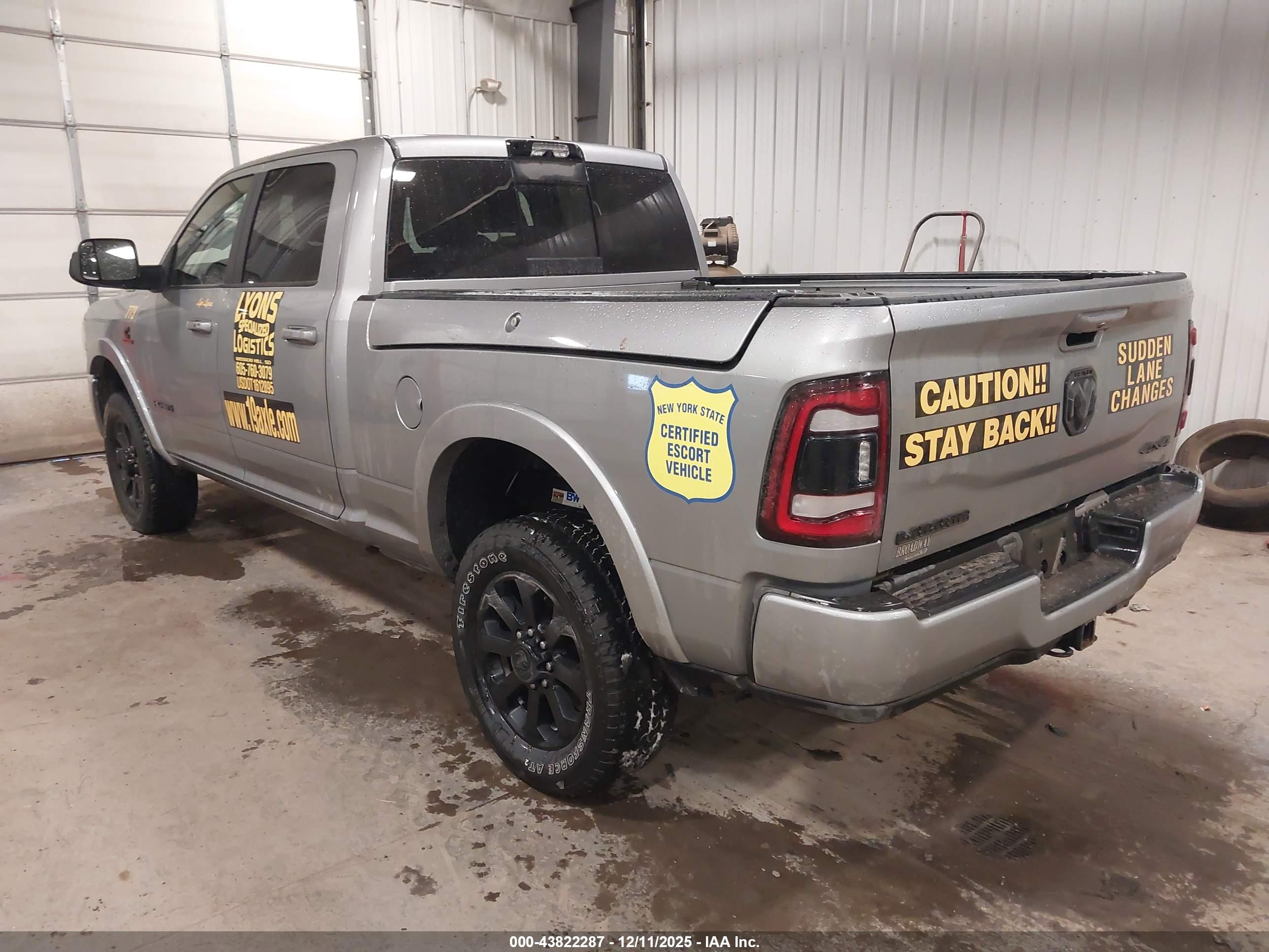 RAM 2500 image 3