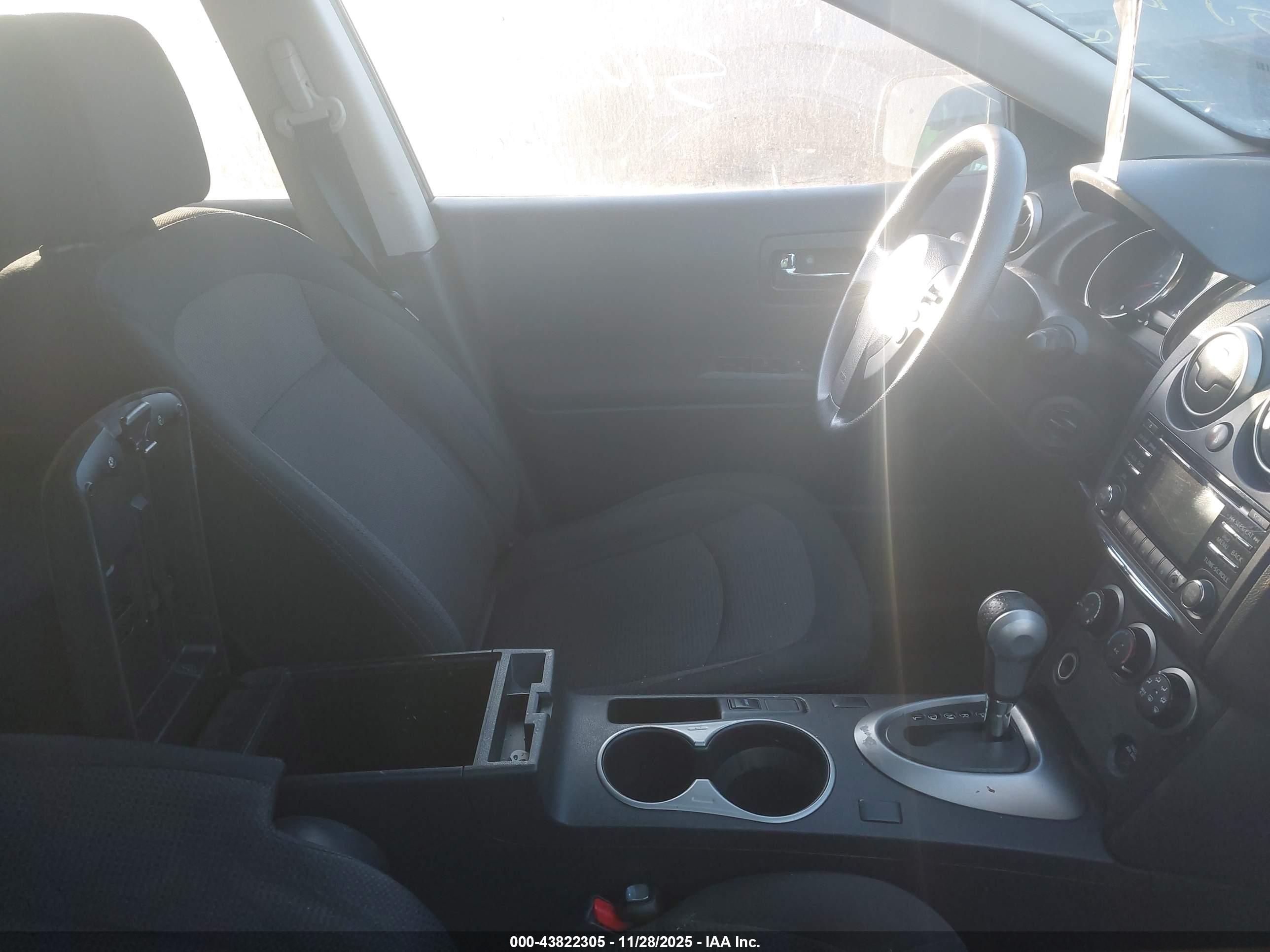NISSAN ROGUE image 5