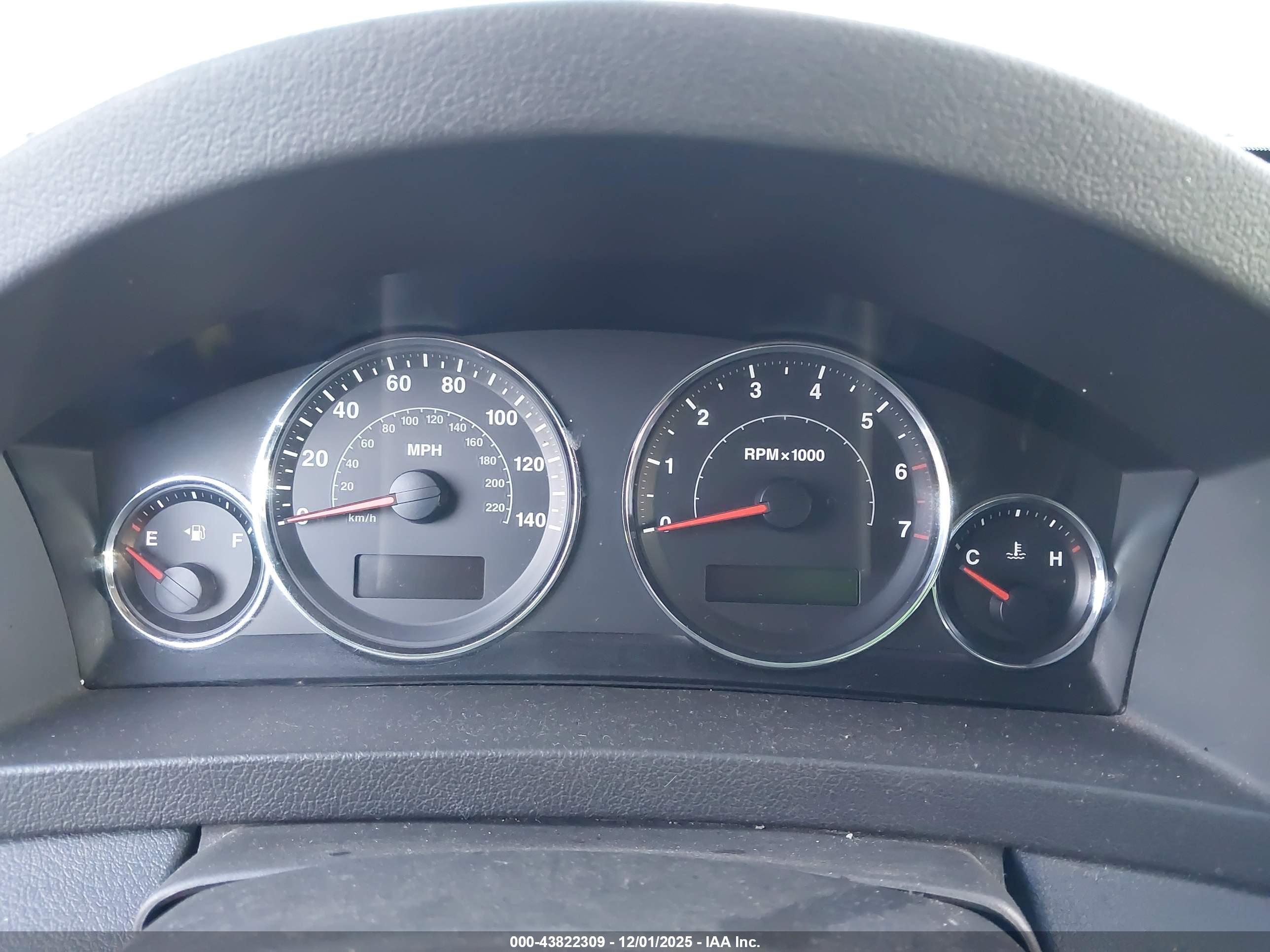 JEEP GRAND image 7