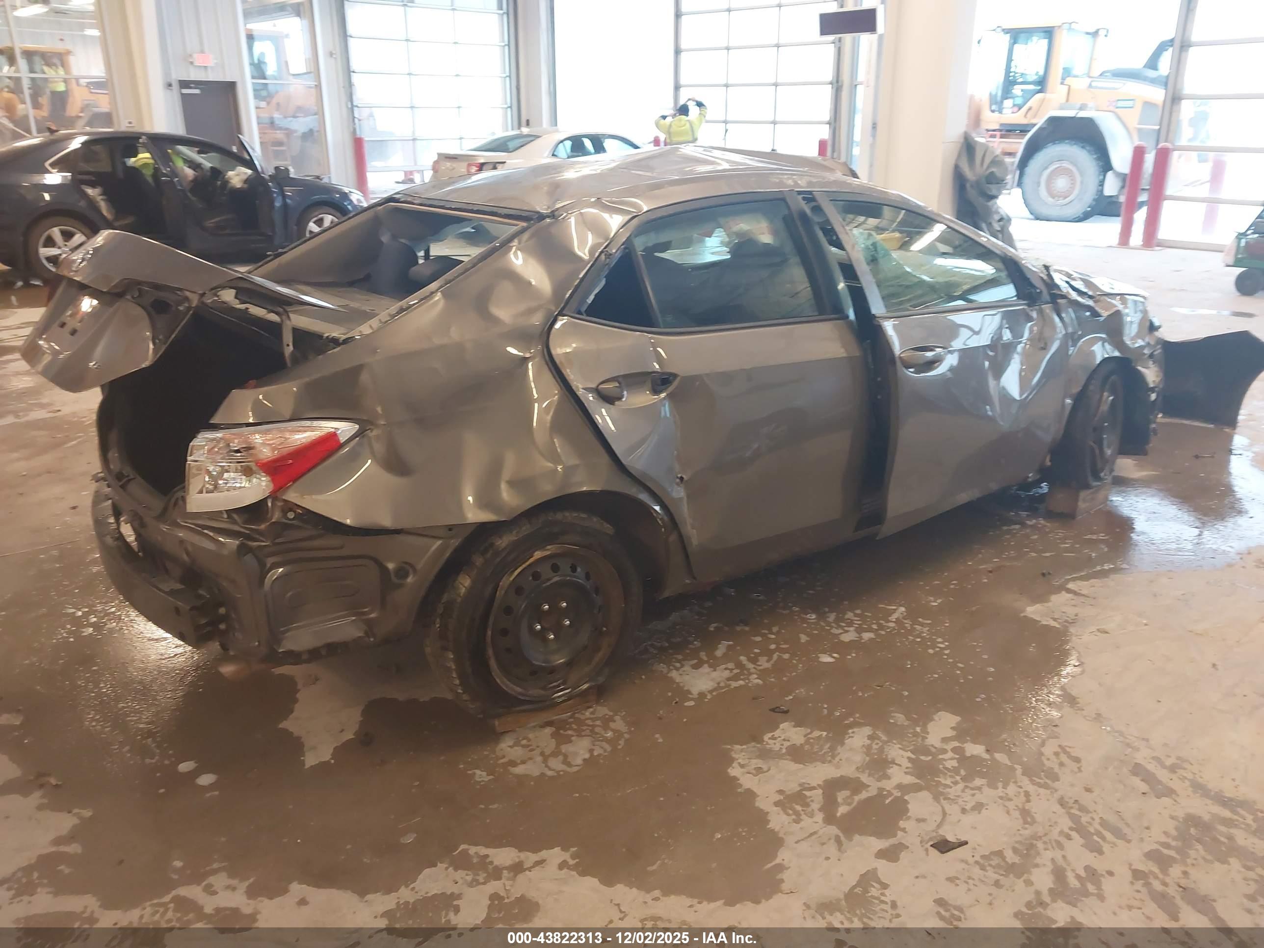 TOYOTA COROLLA image 4