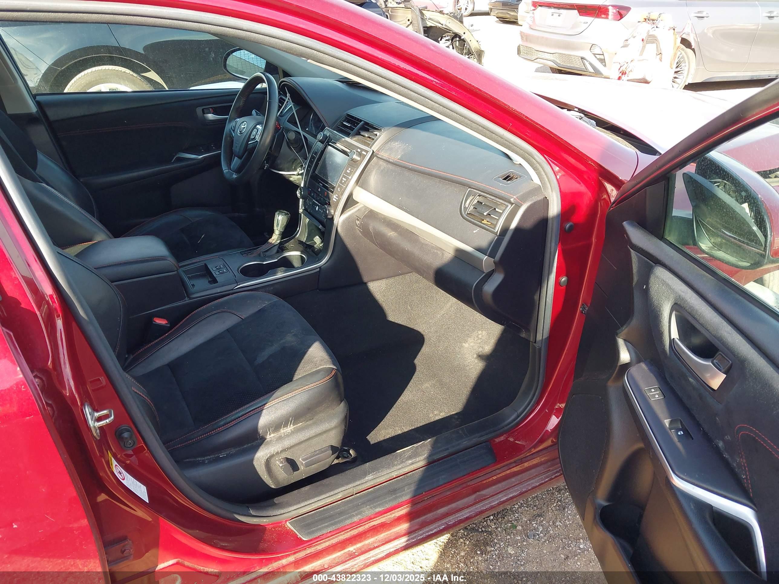 TOYOTA CAMRY image 5