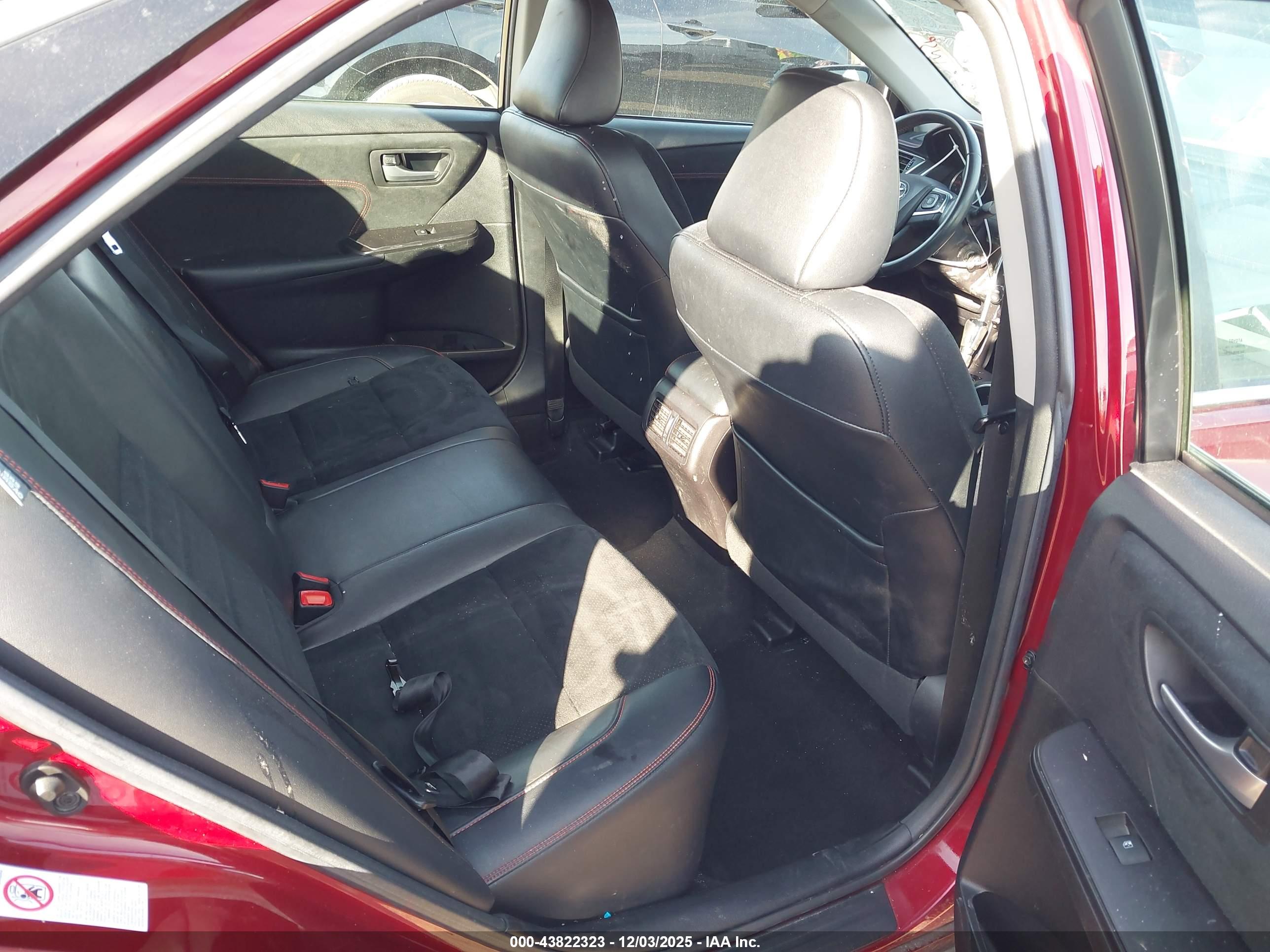 TOYOTA CAMRY image 8