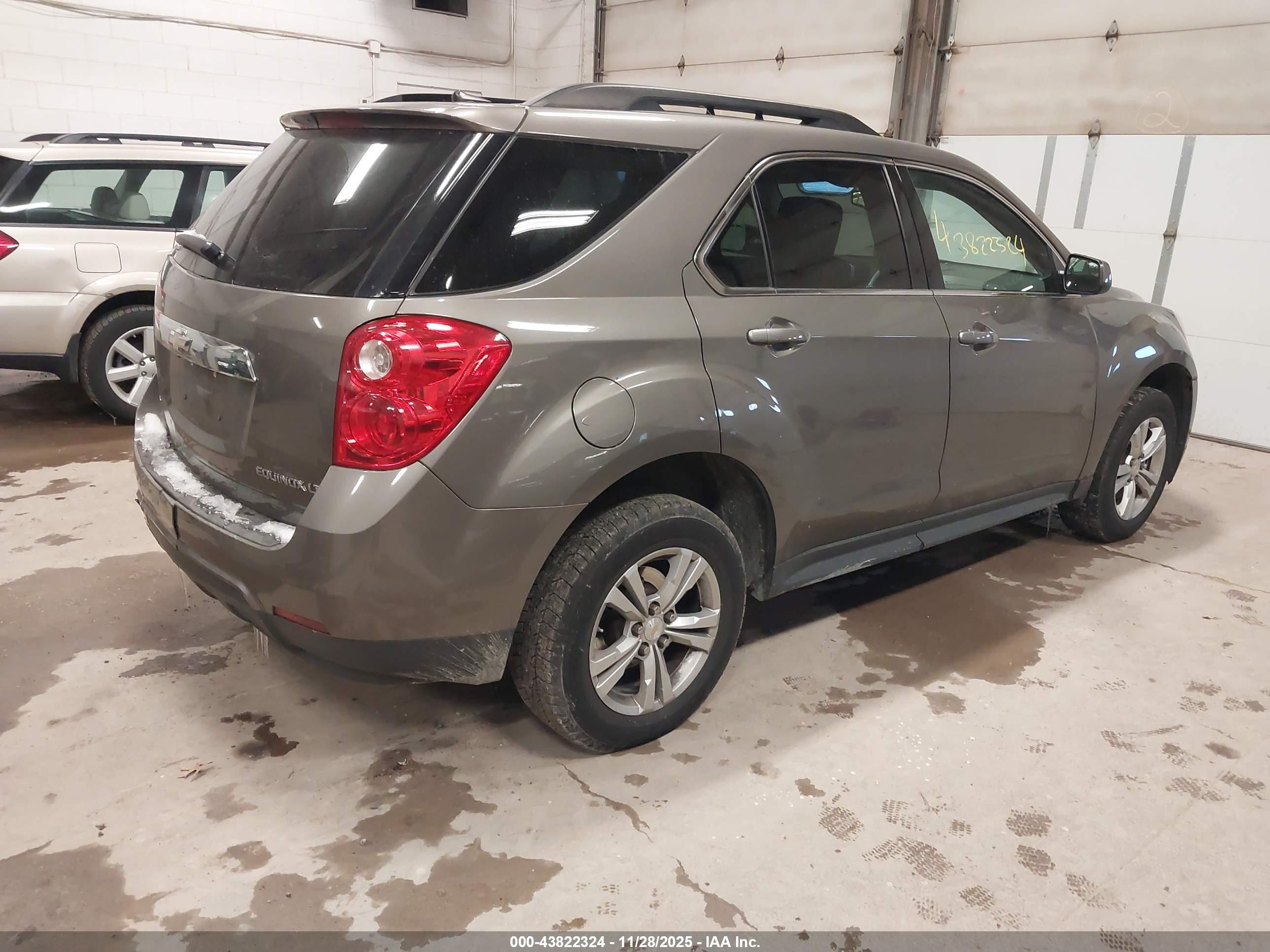 CHEVROLET EQUINOX image 4