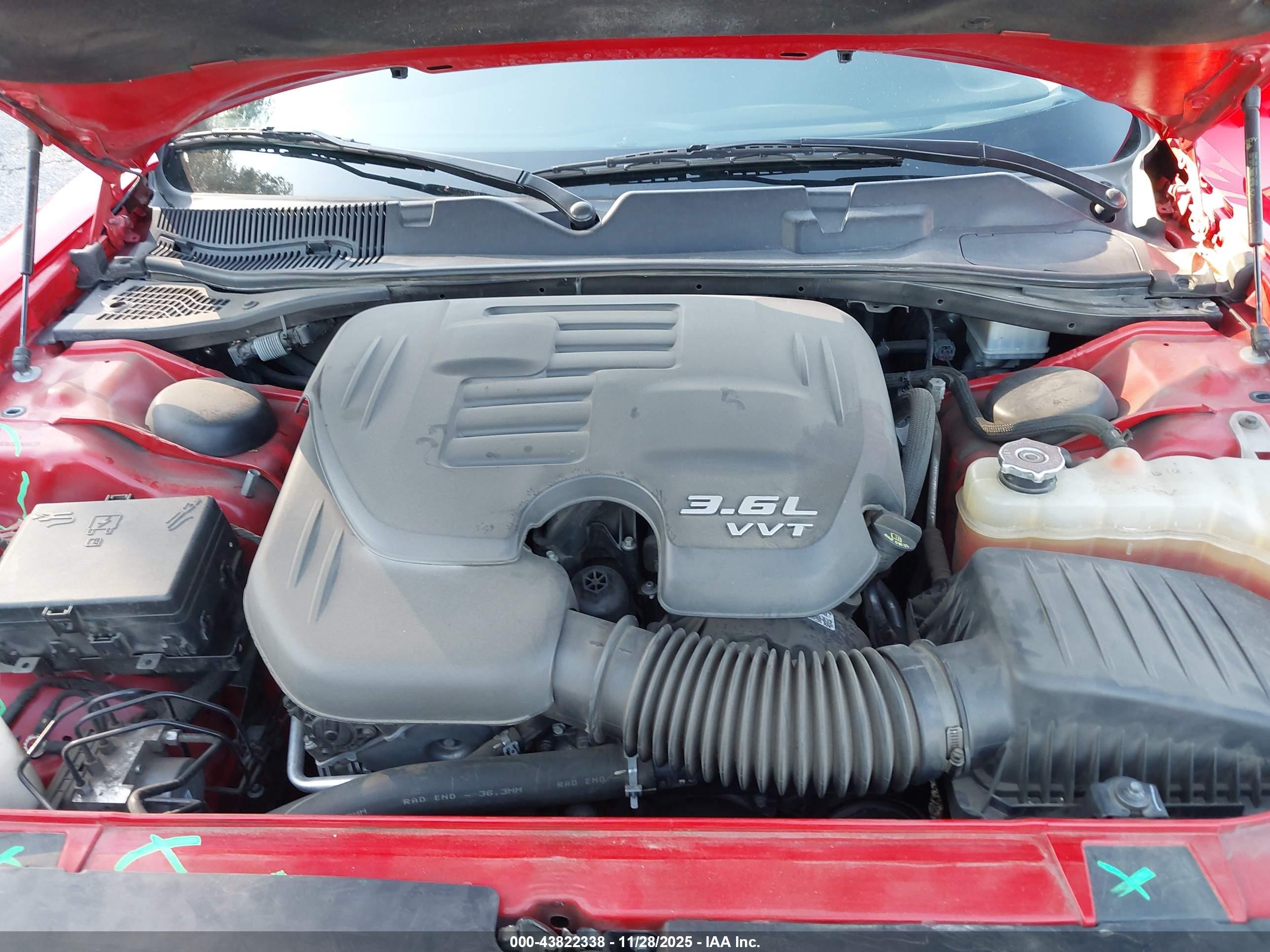 DODGE CHALLENGER image 10