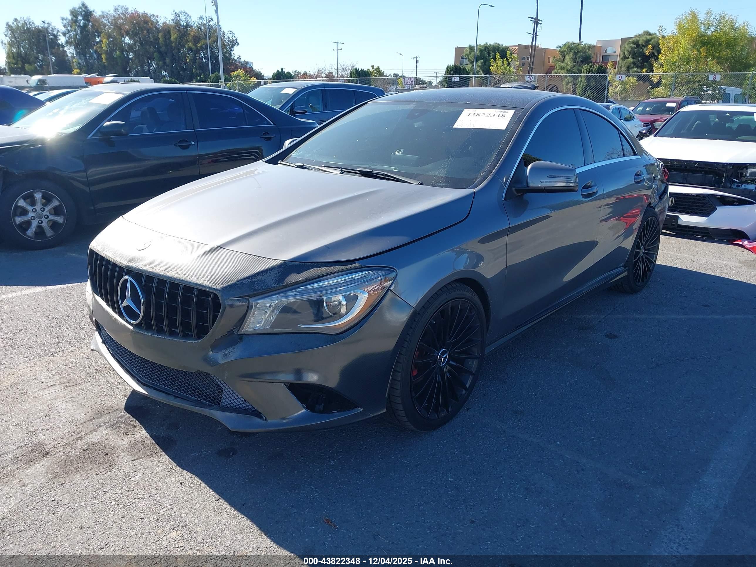 MERCEDES-BENZ CLA image 2