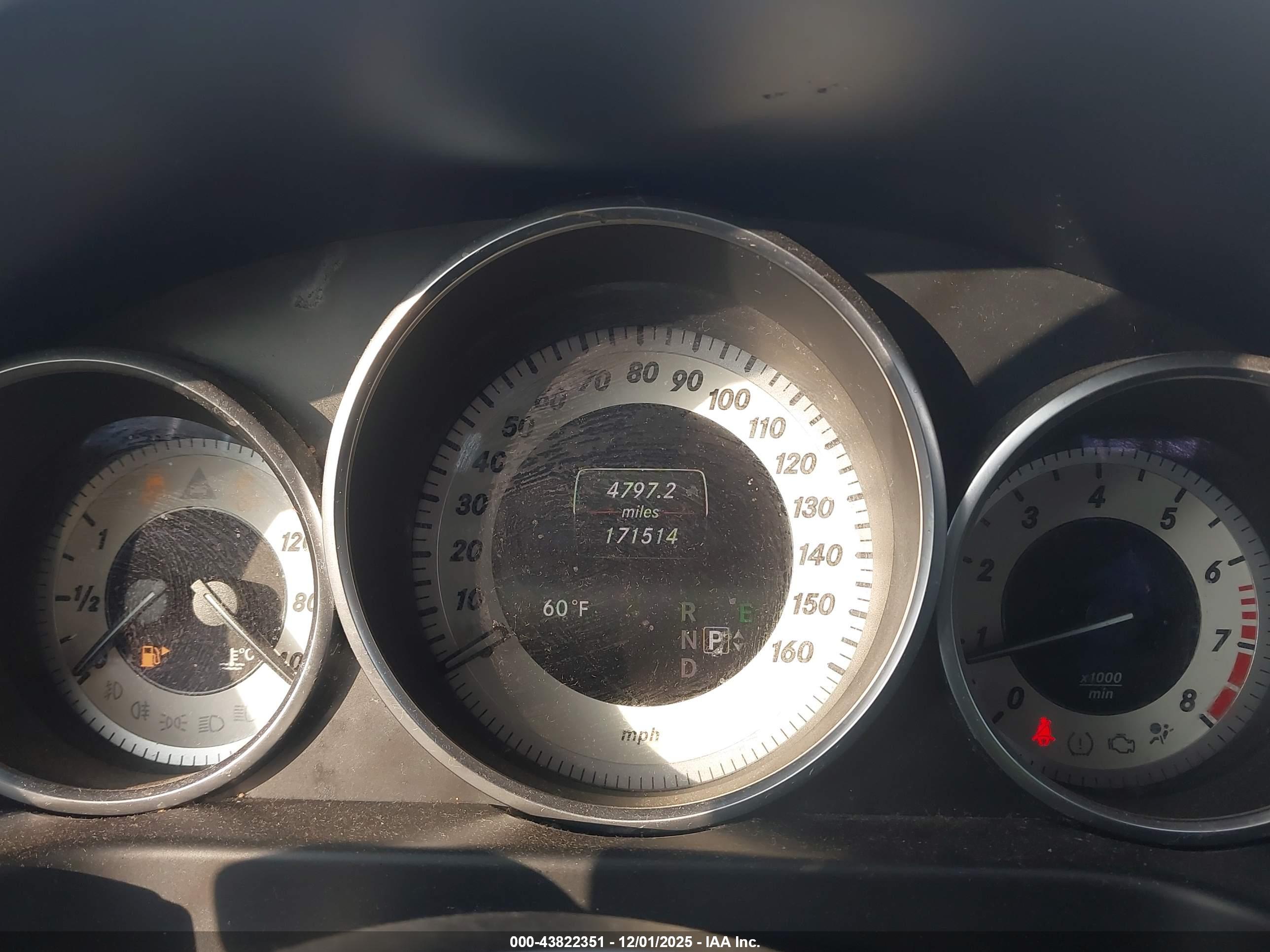 MERCEDES-BENZ E image 7