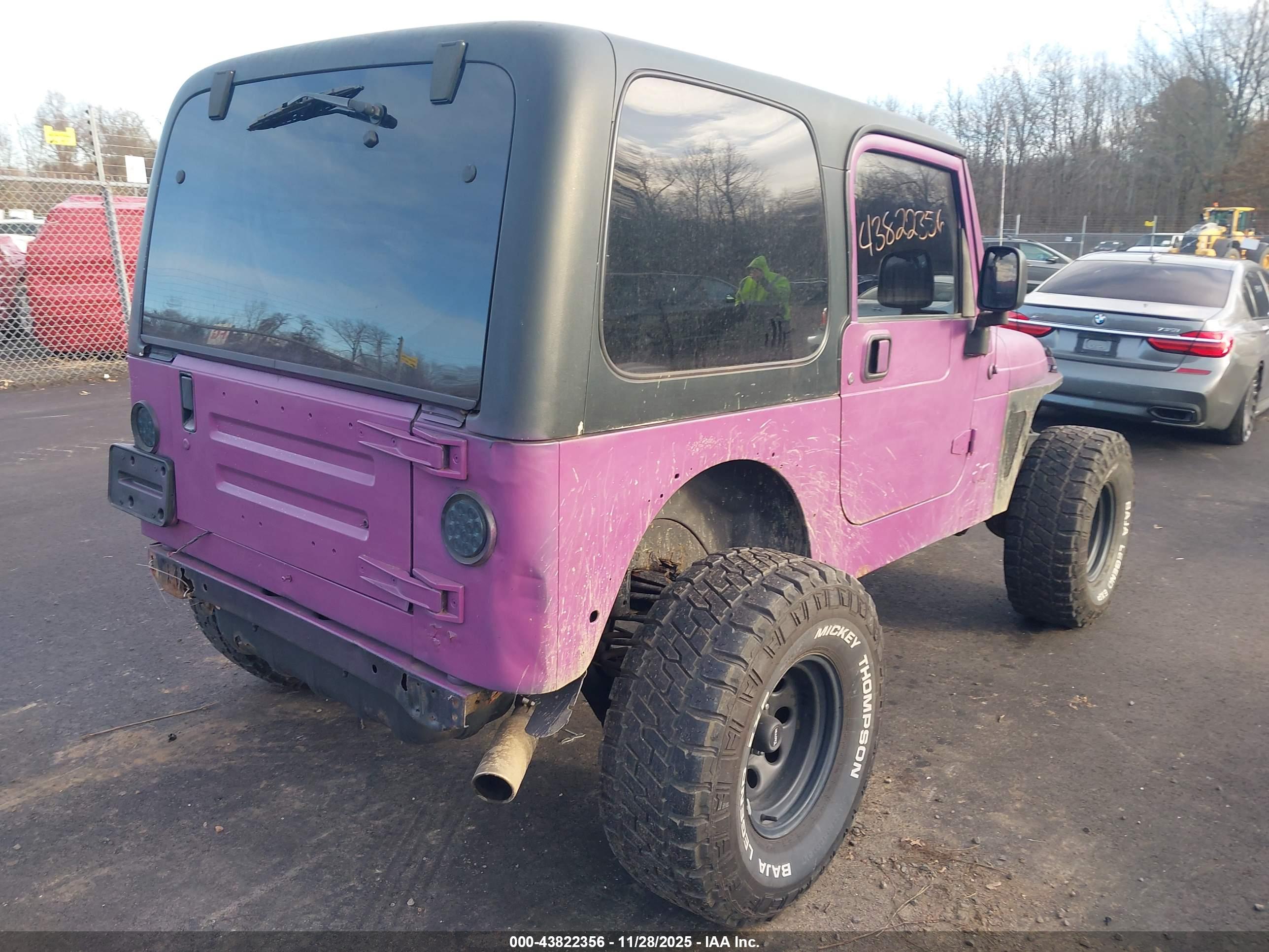 JEEP WRANGLER image 4