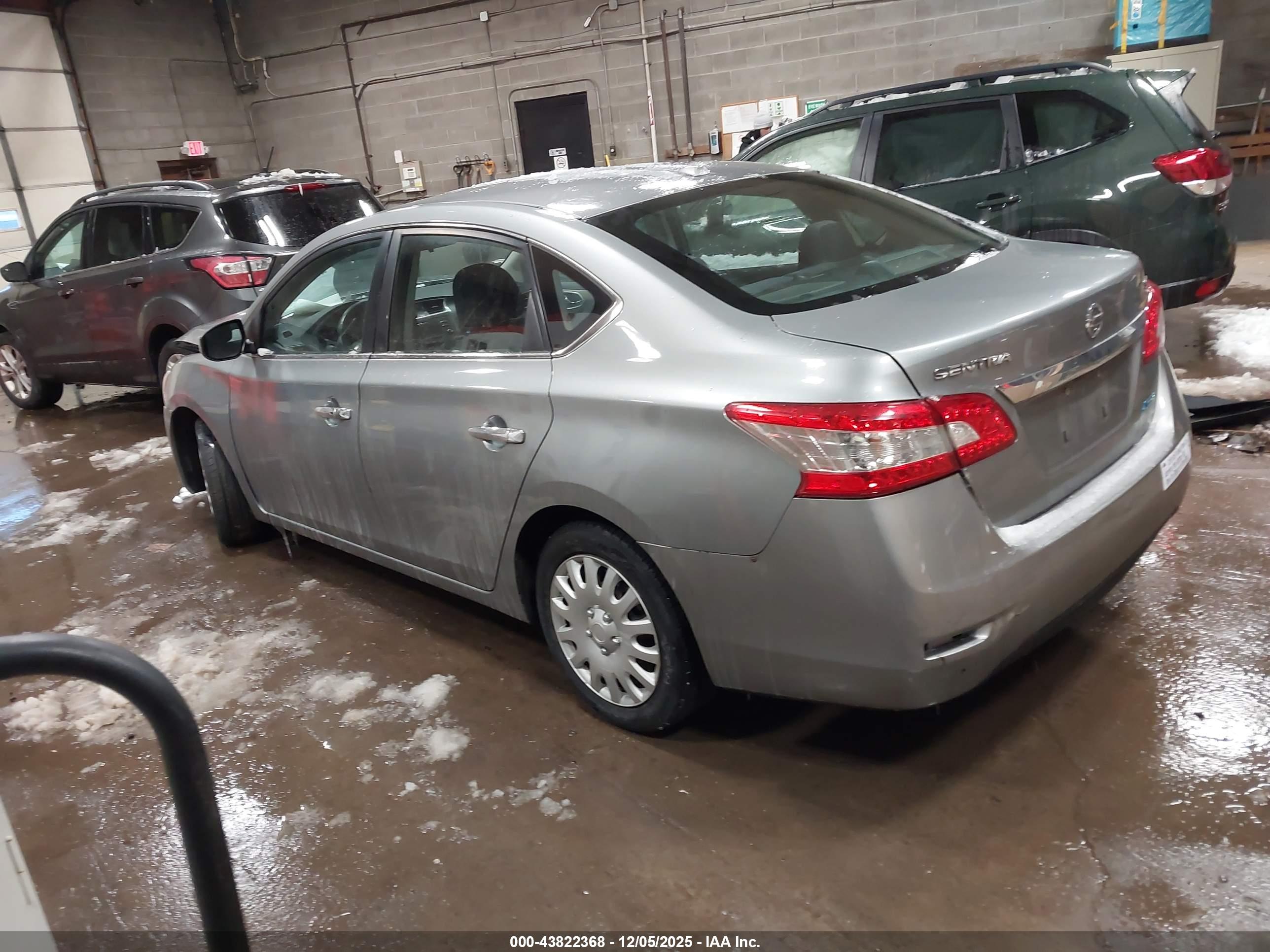 NISSAN SENTRA image 3