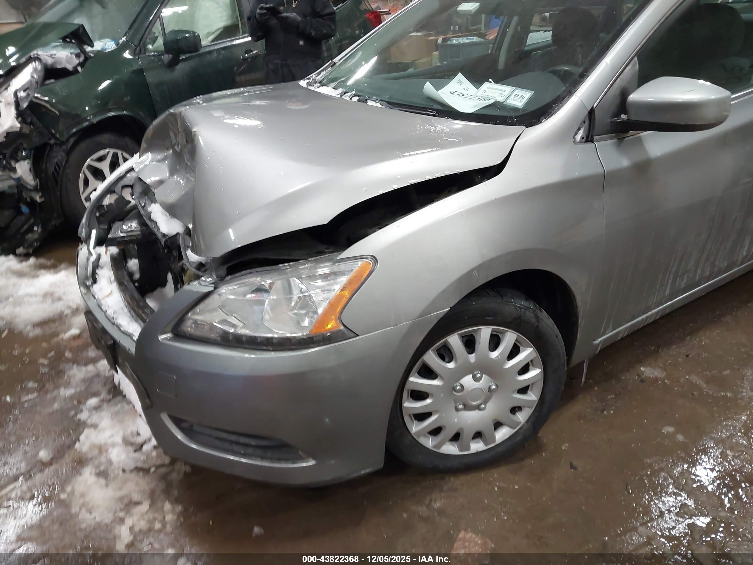 NISSAN SENTRA image 6