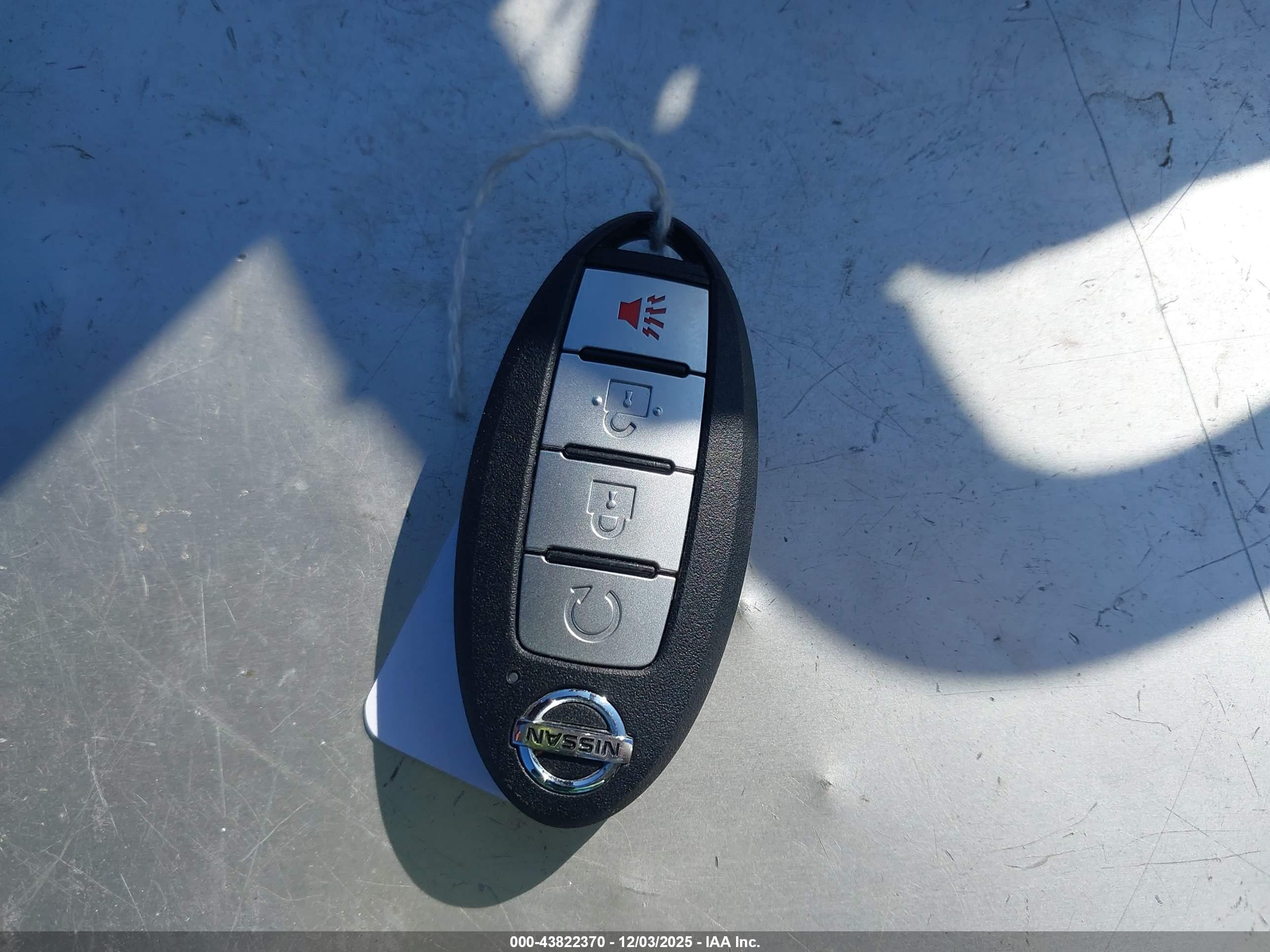 NISSAN MURANO image 11