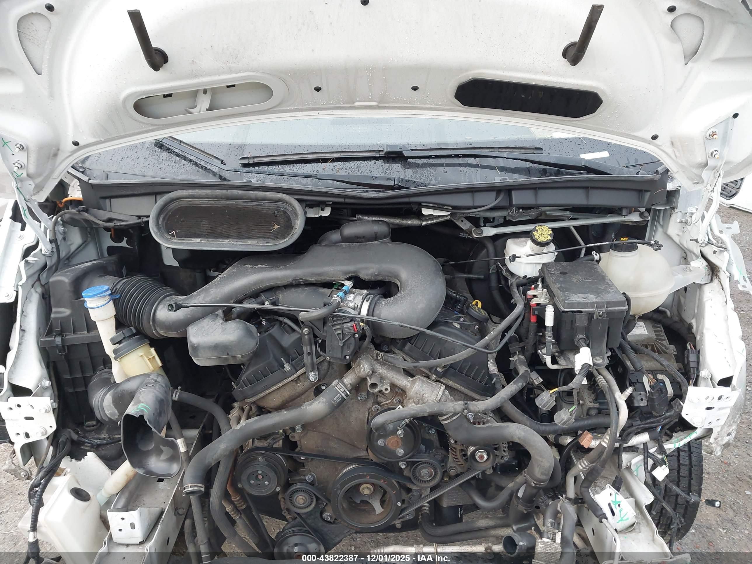 FORD TRANSIT-250 image 10