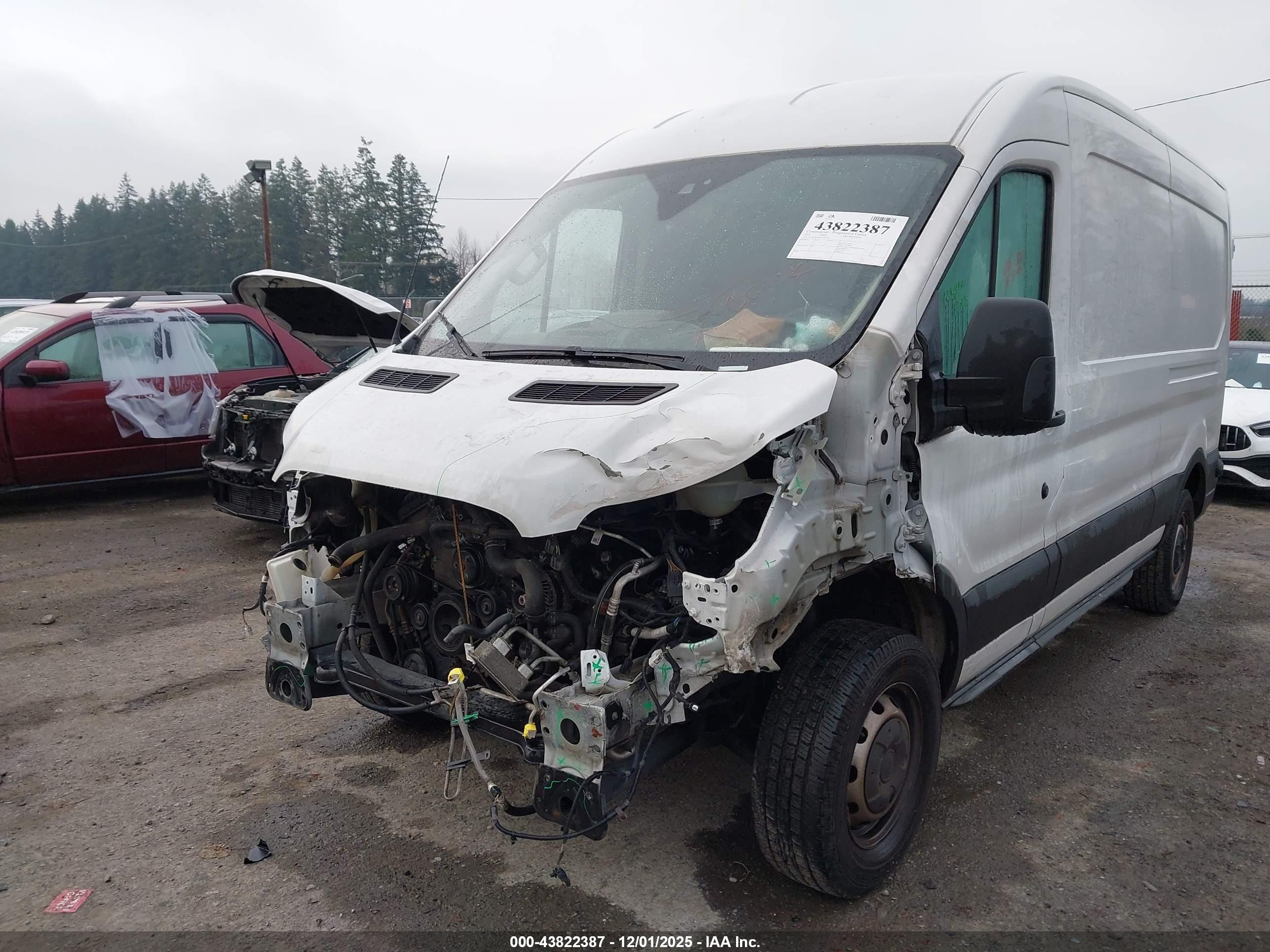 FORD TRANSIT-250 image 6