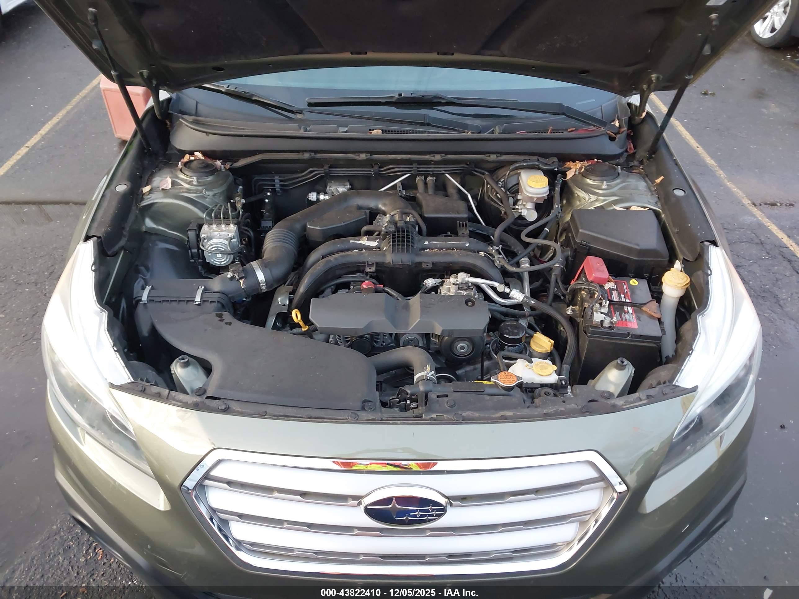 SUBARU OUTBACK image 10