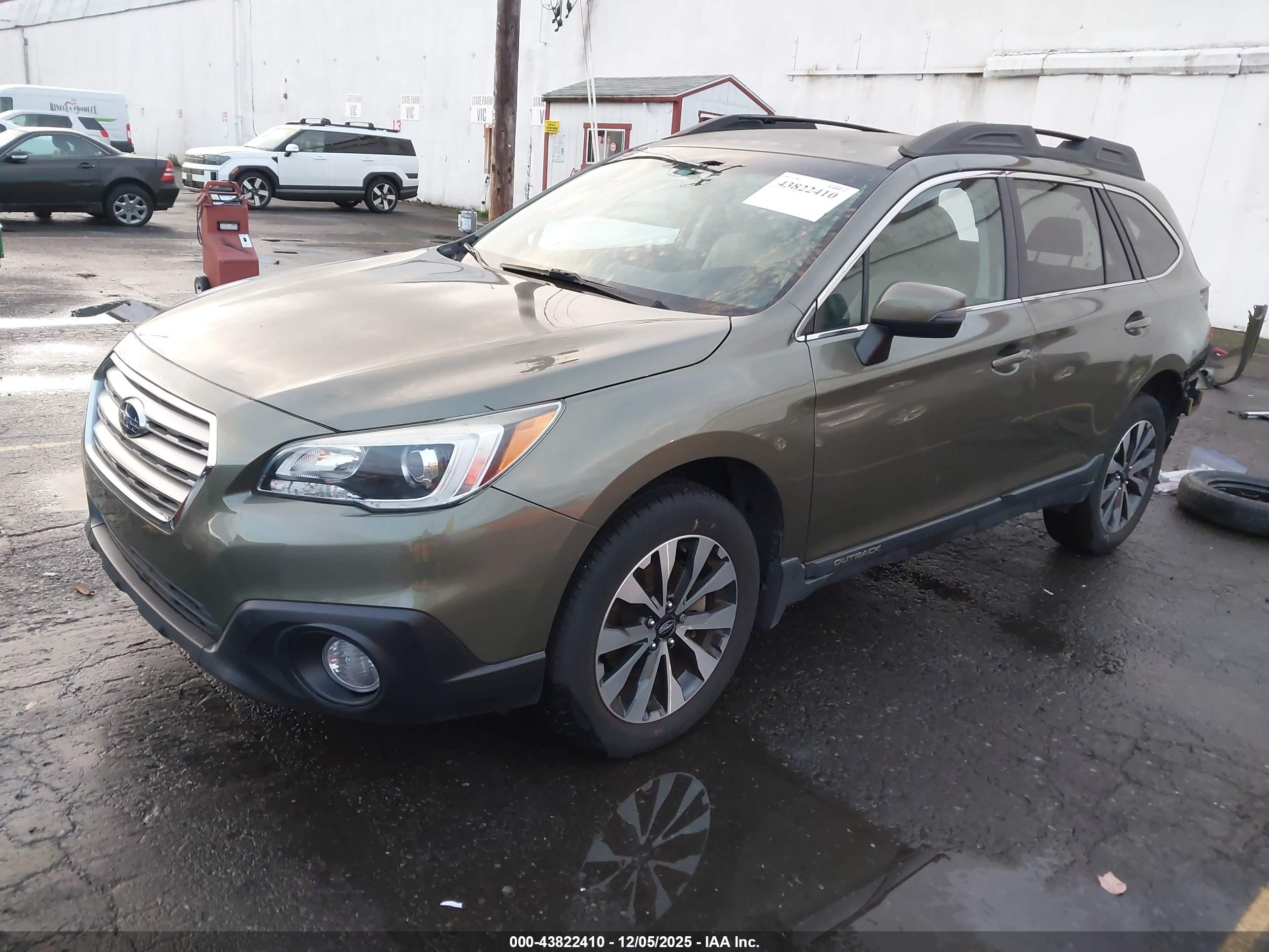 SUBARU OUTBACK image 2