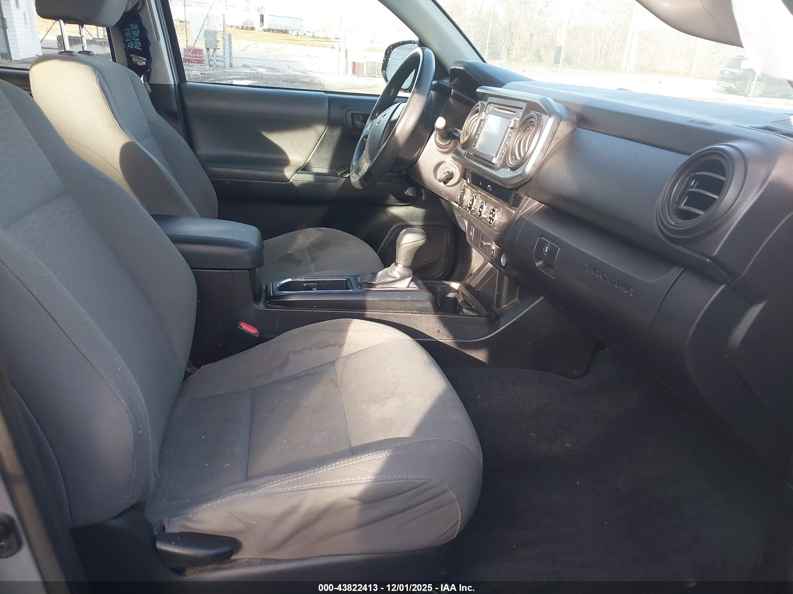 TOYOTA TACOMA image 5