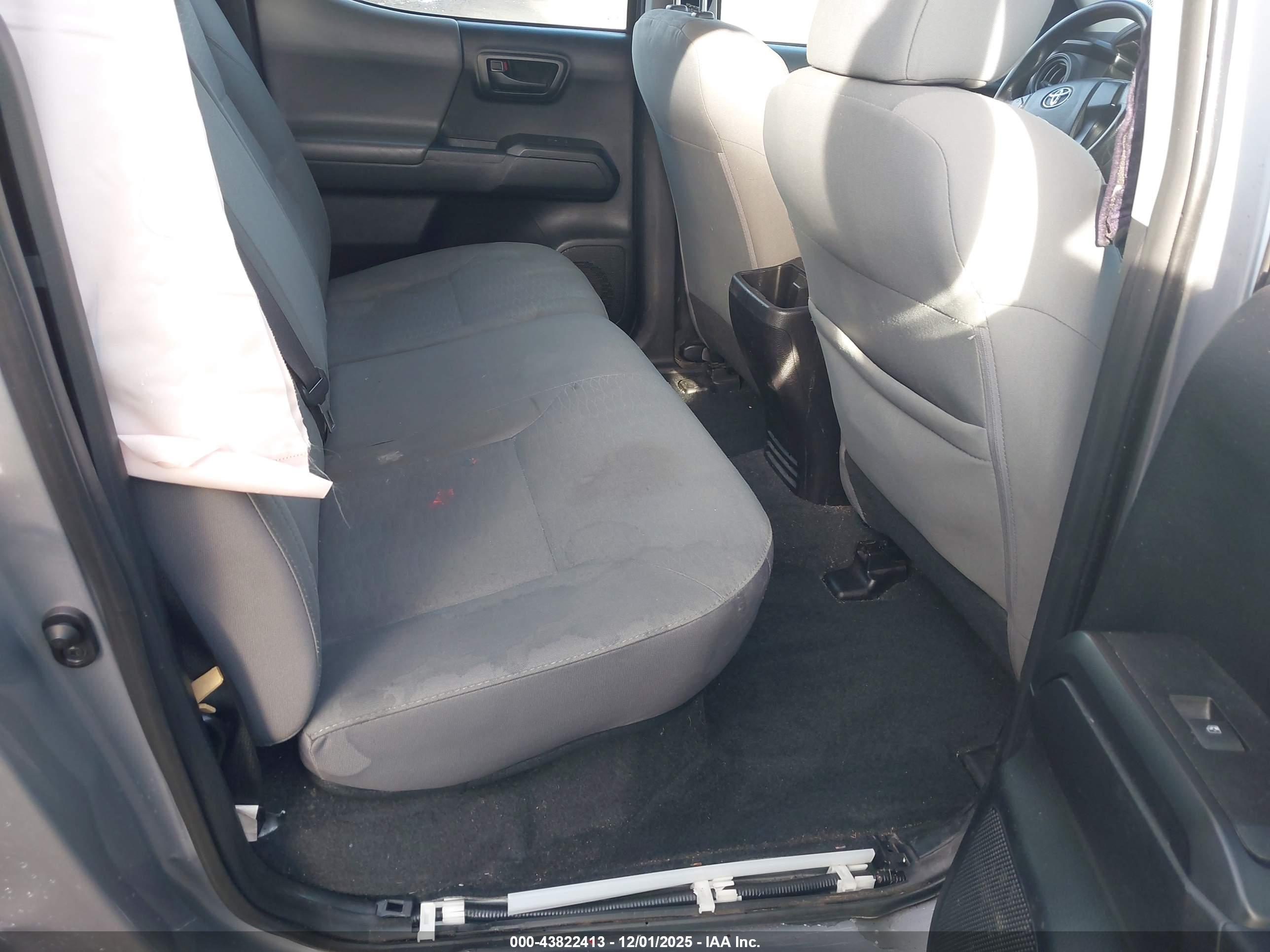 TOYOTA TACOMA image 8