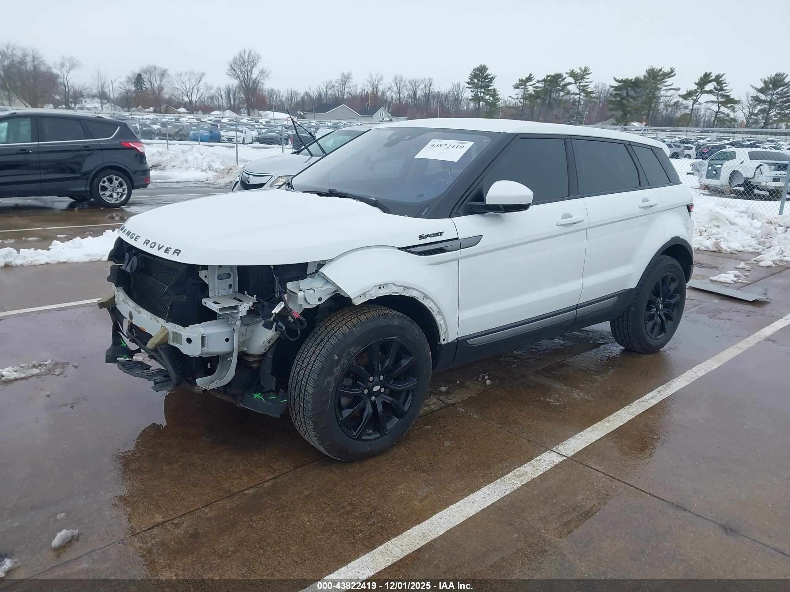 LAND ROVER image 2