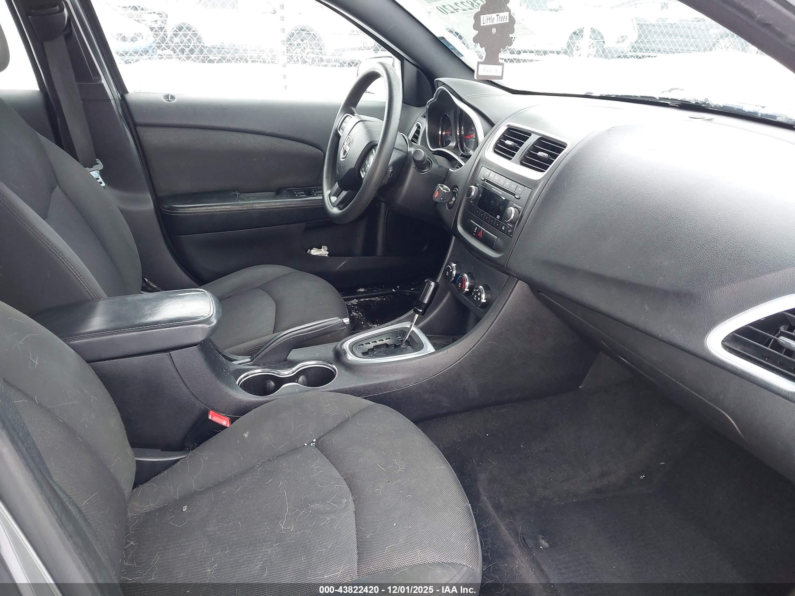DODGE AVENGER image 5