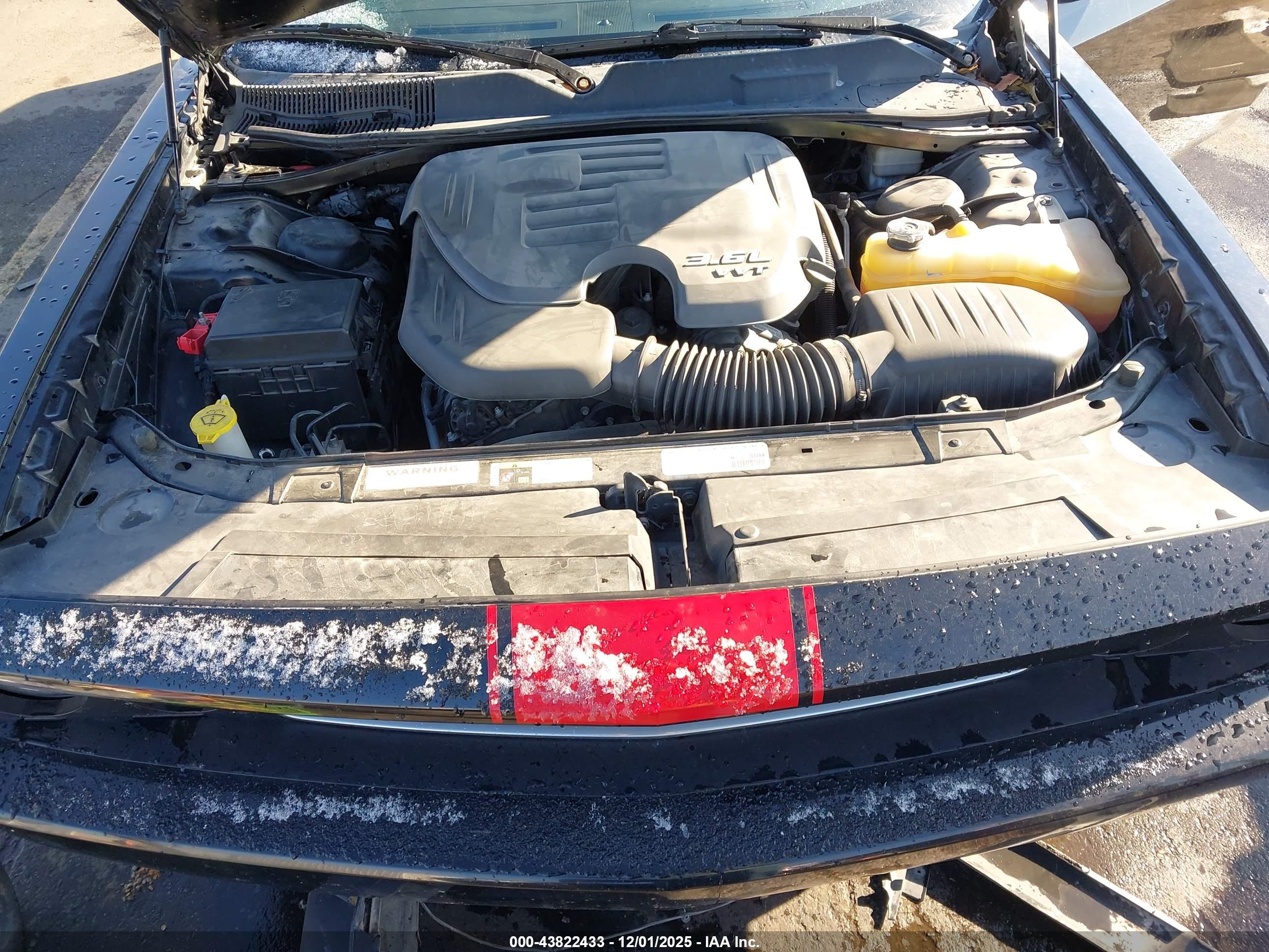 DODGE CHALLENGER image 10