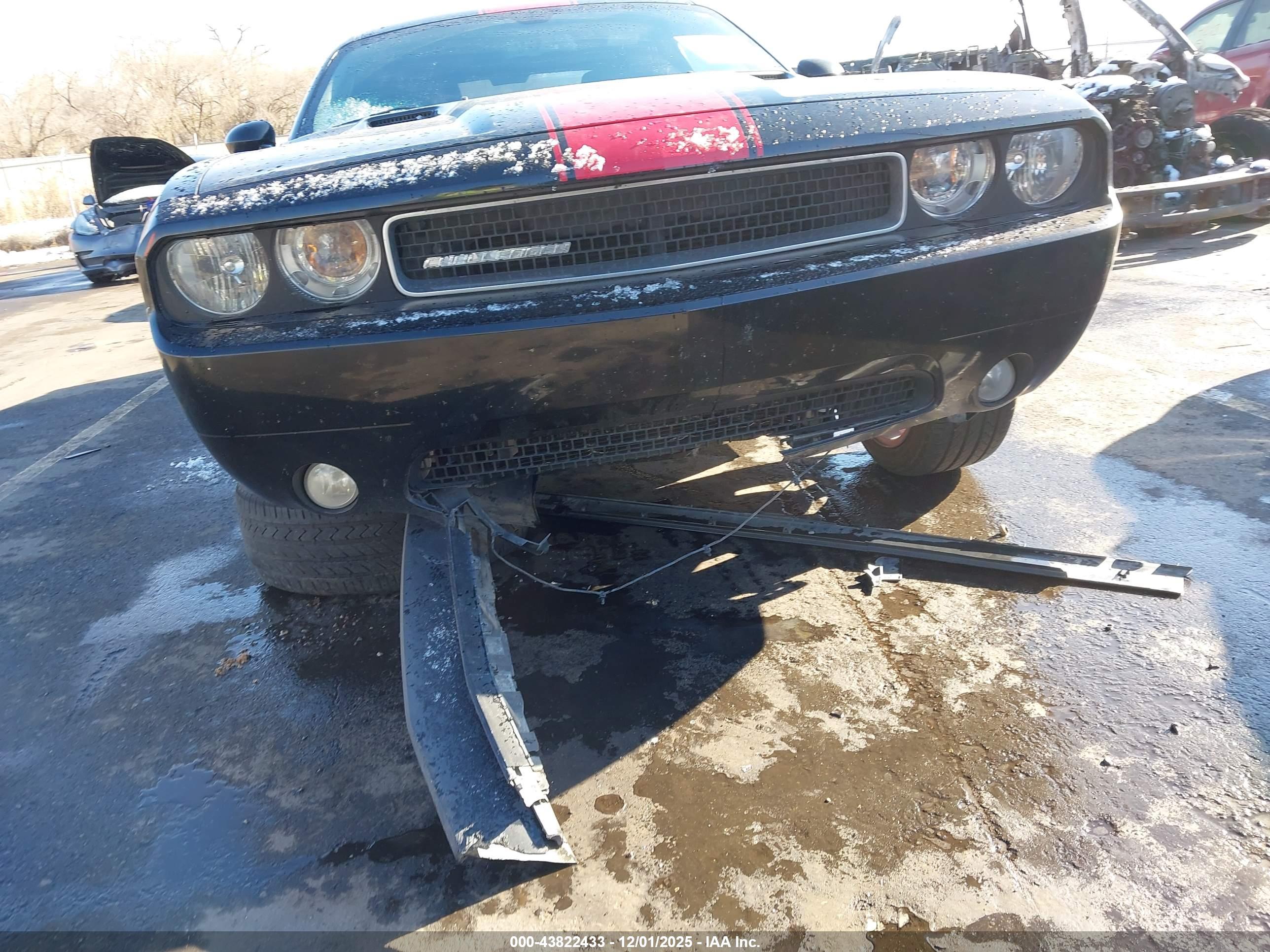 DODGE CHALLENGER image 6
