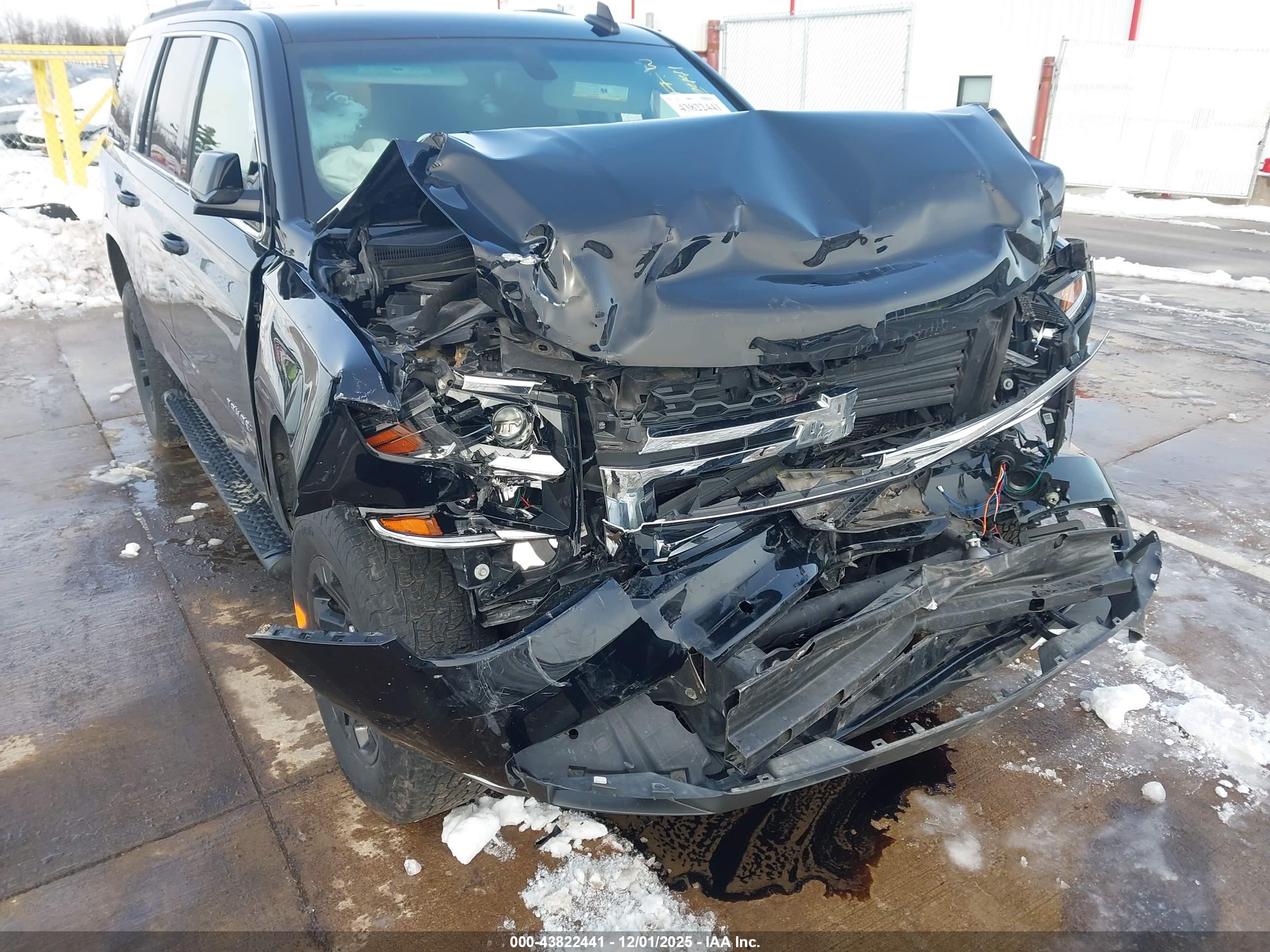 CHEVROLET TAHOE image 6