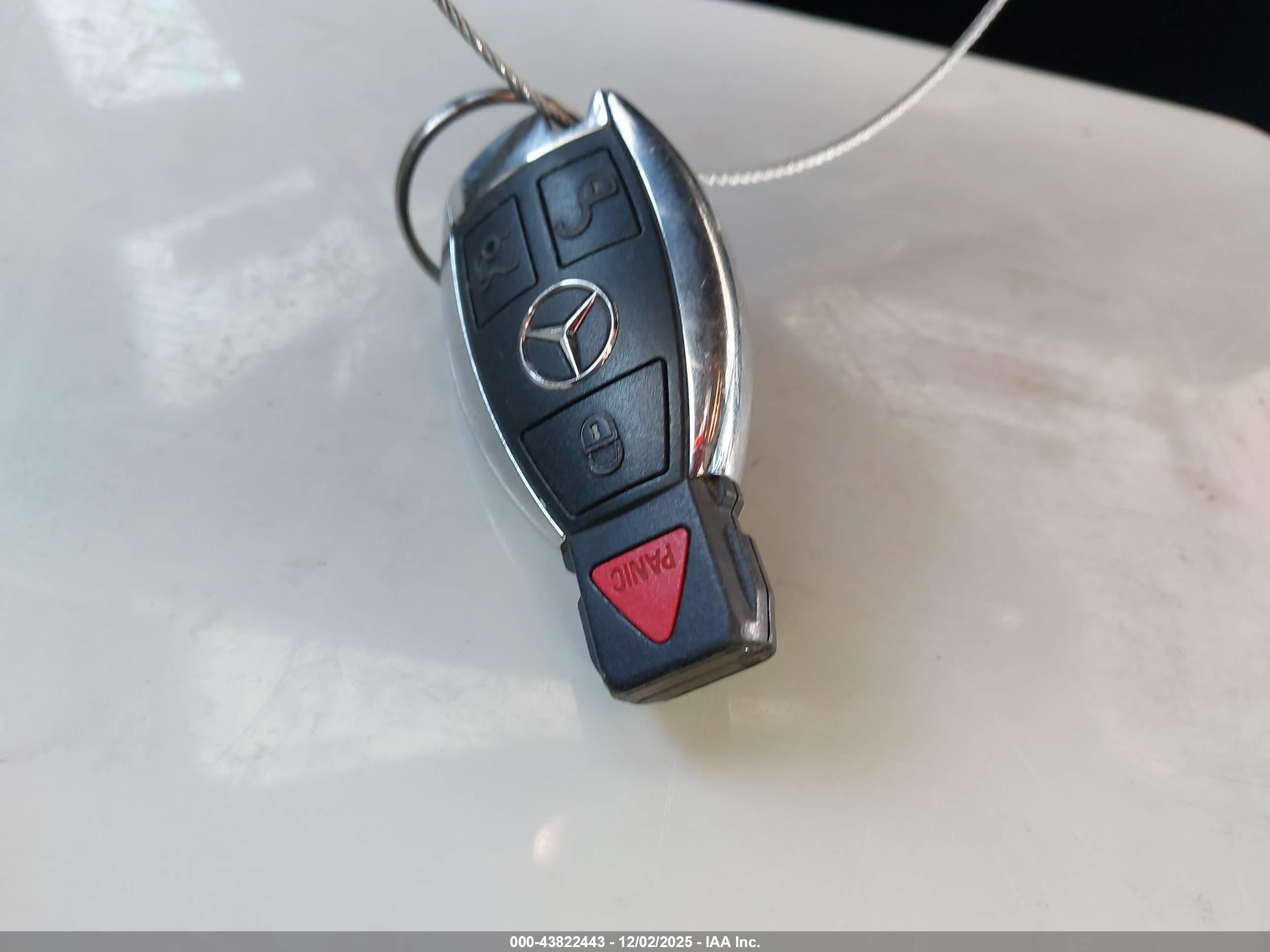 MERCEDES-BENZ C image 11