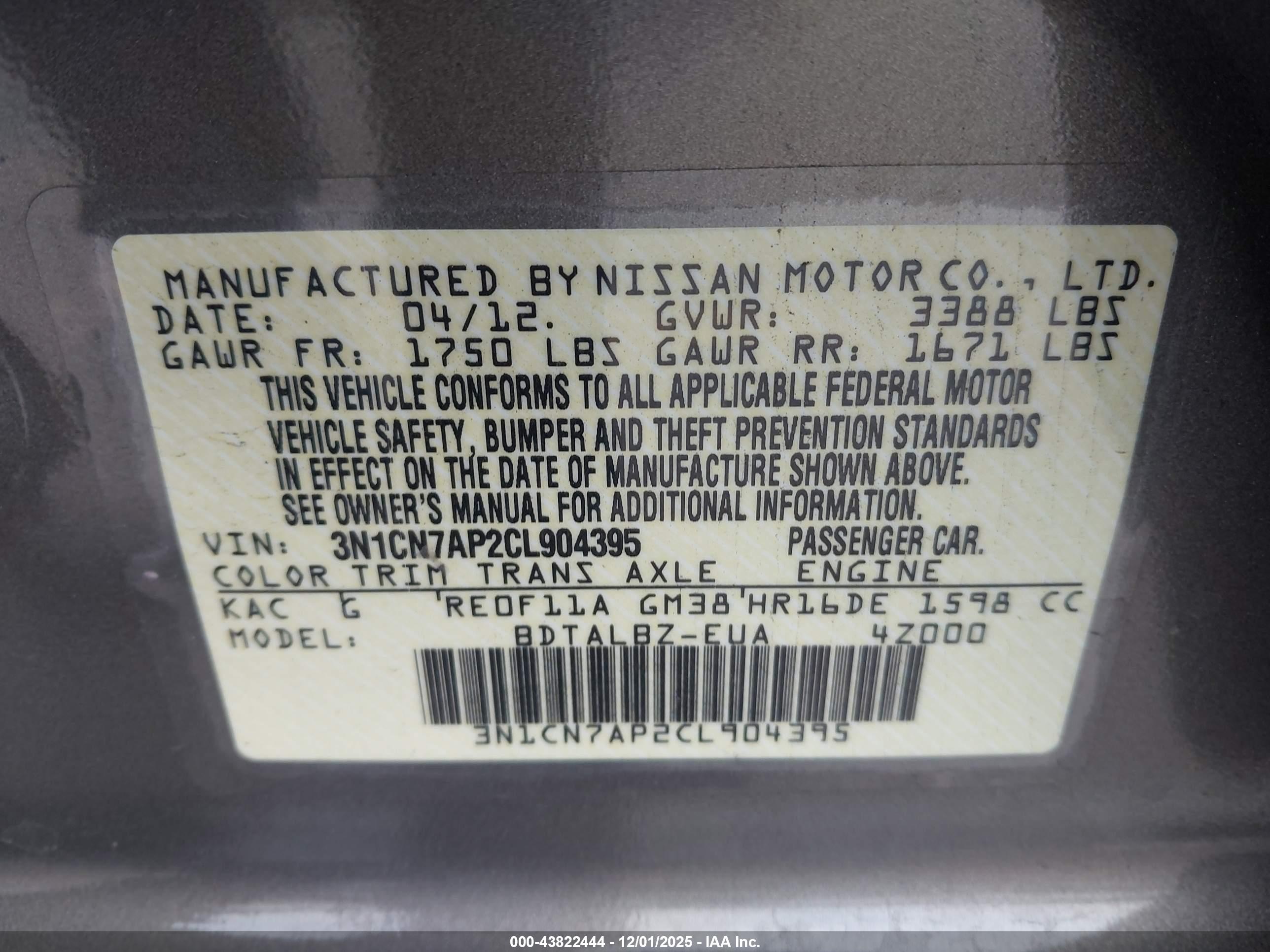 NISSAN VERSA image 9