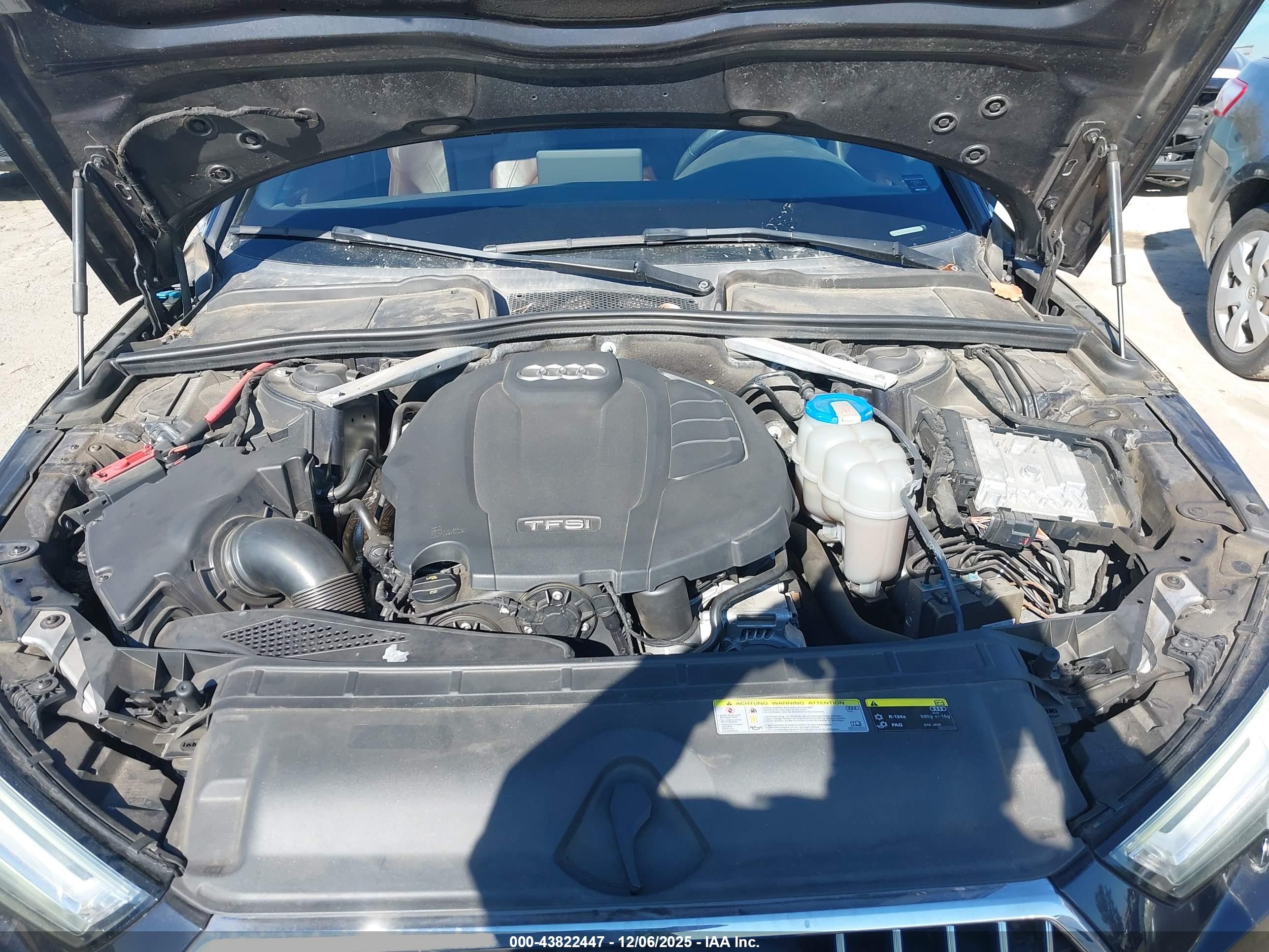 AUDI A4 image 10