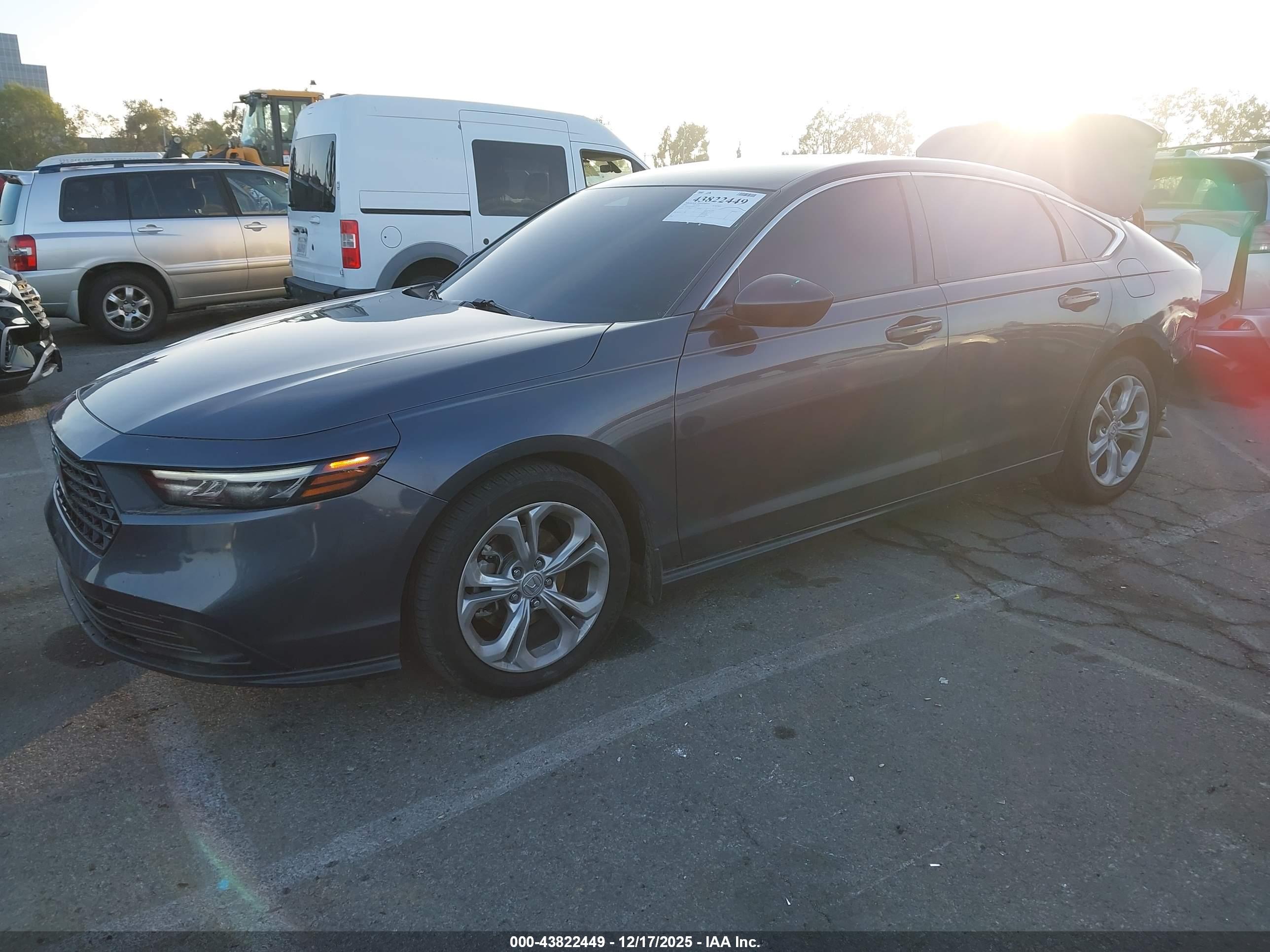 HONDA ACCORD image 2