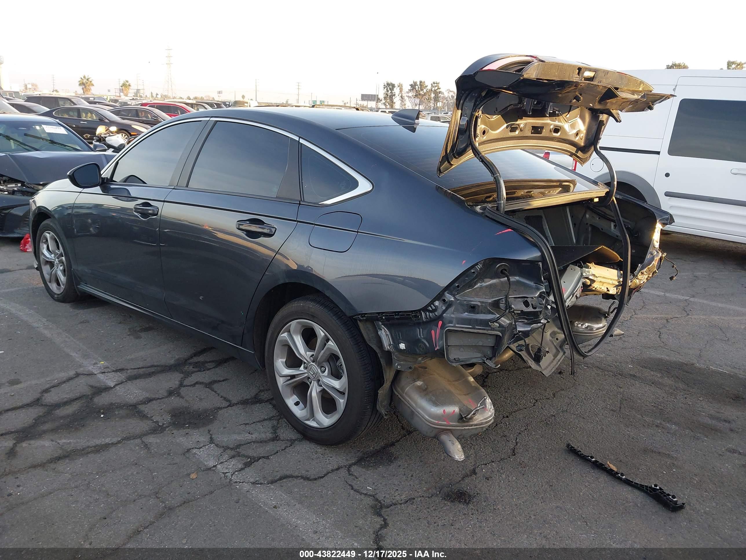 HONDA ACCORD image 3