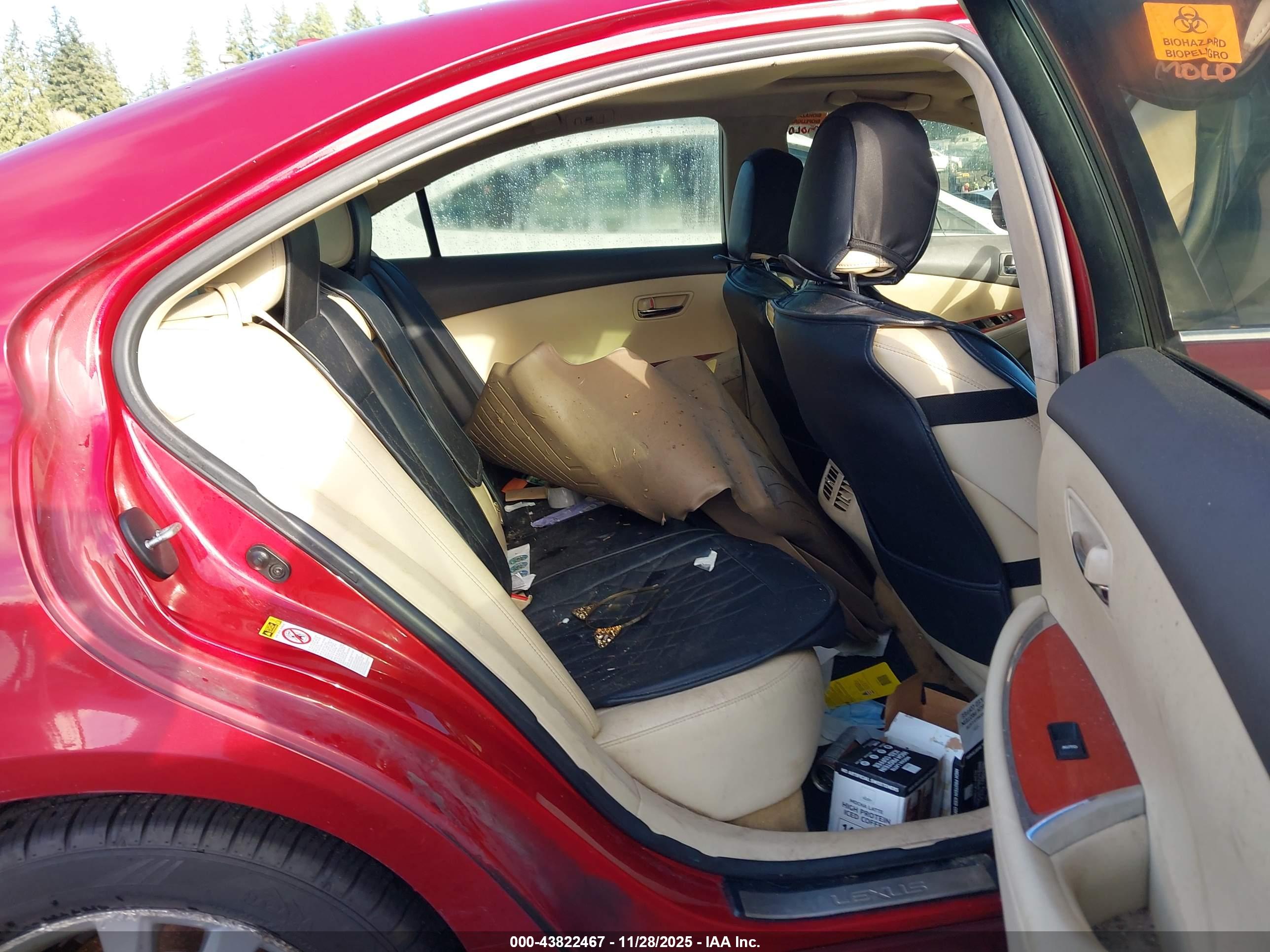 LEXUS ES image 8