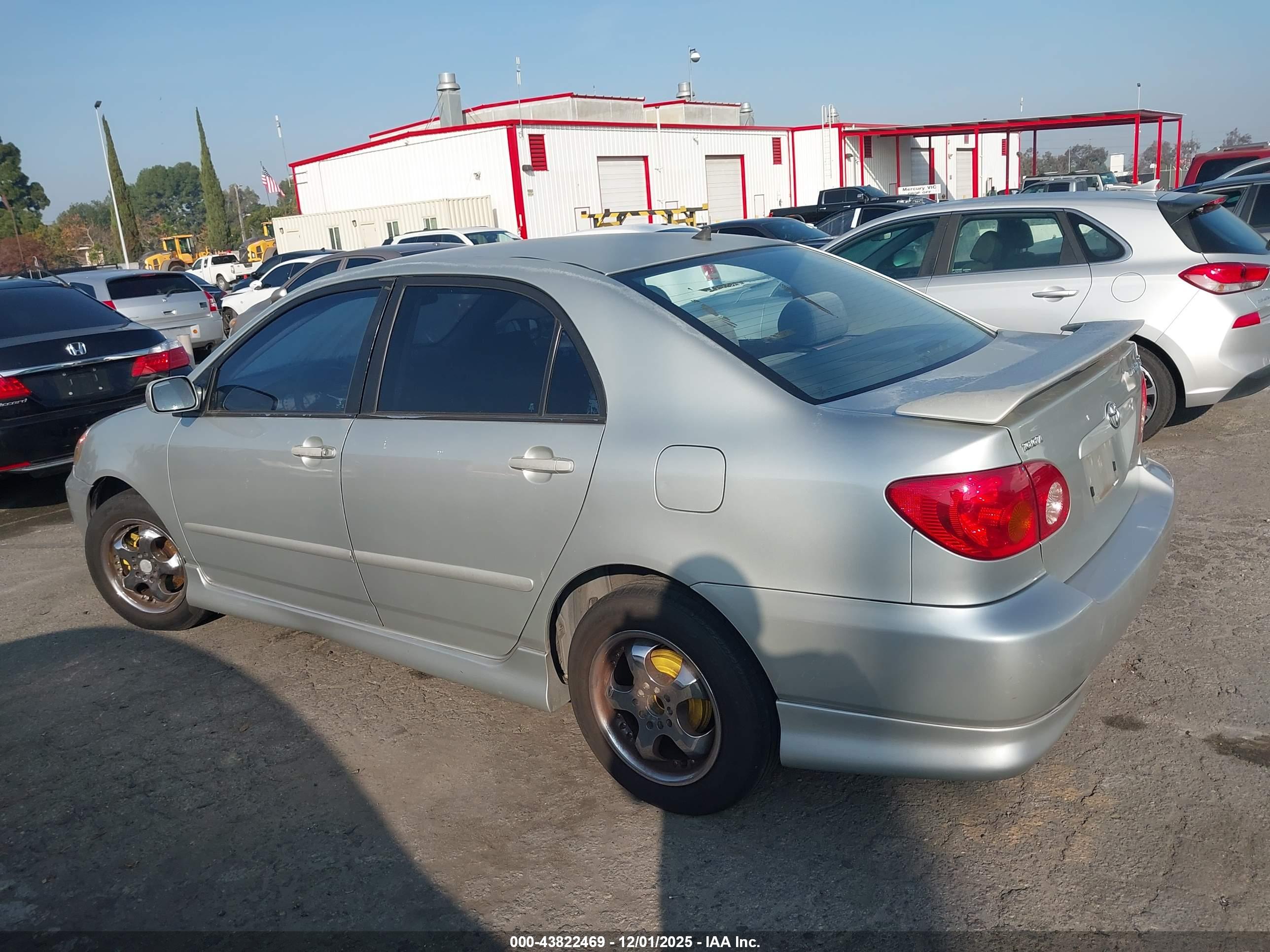 TOYOTA COROLLA image 6