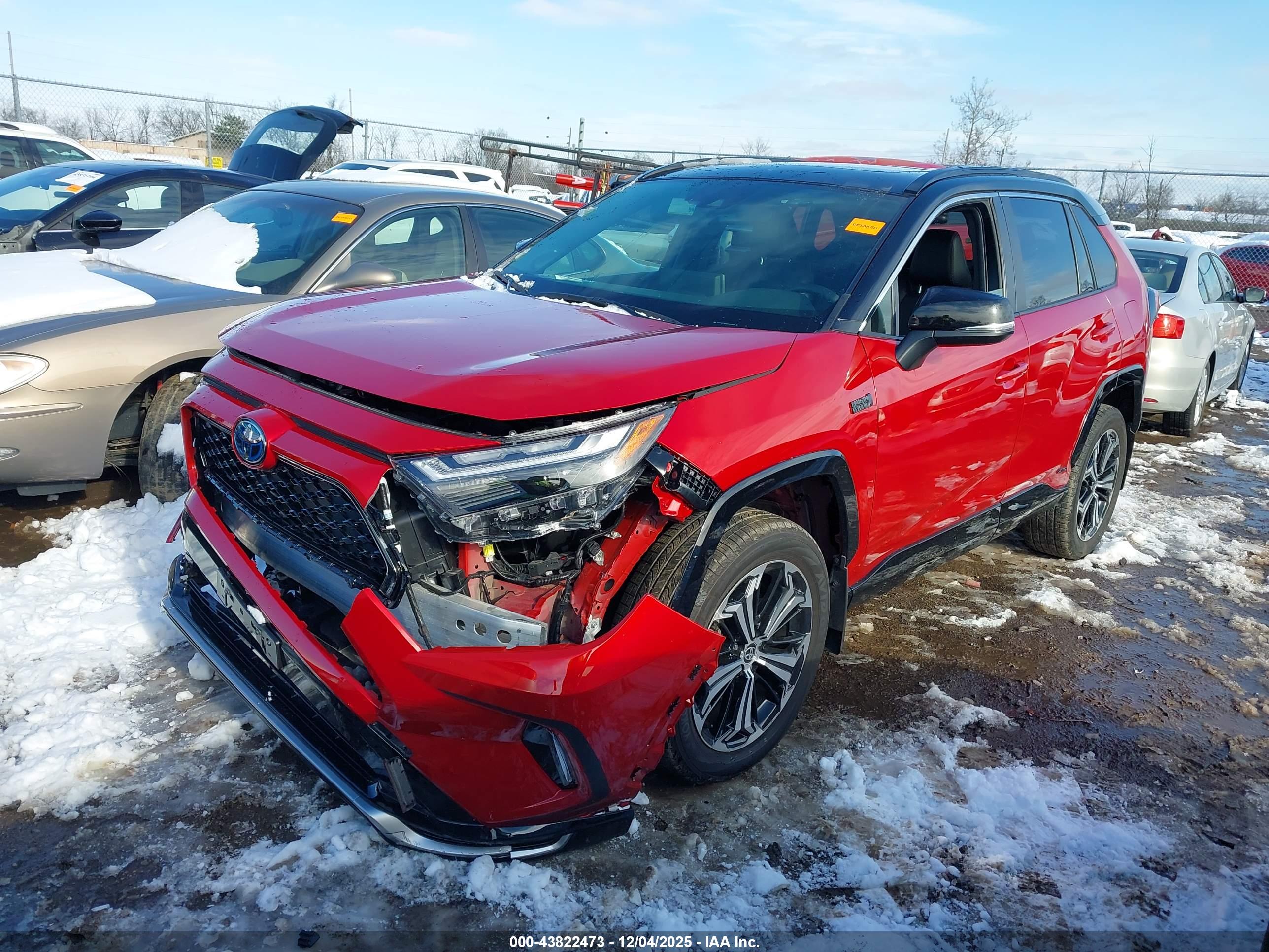 TOYOTA RAV4 image 2