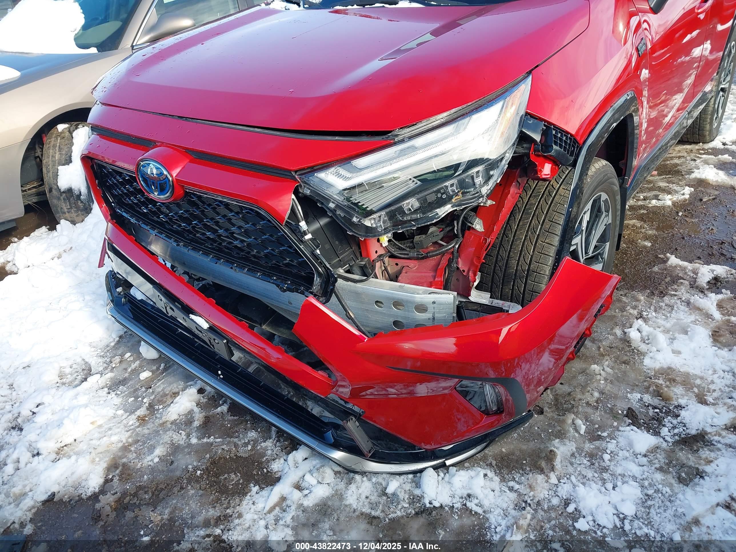TOYOTA RAV4 image 6