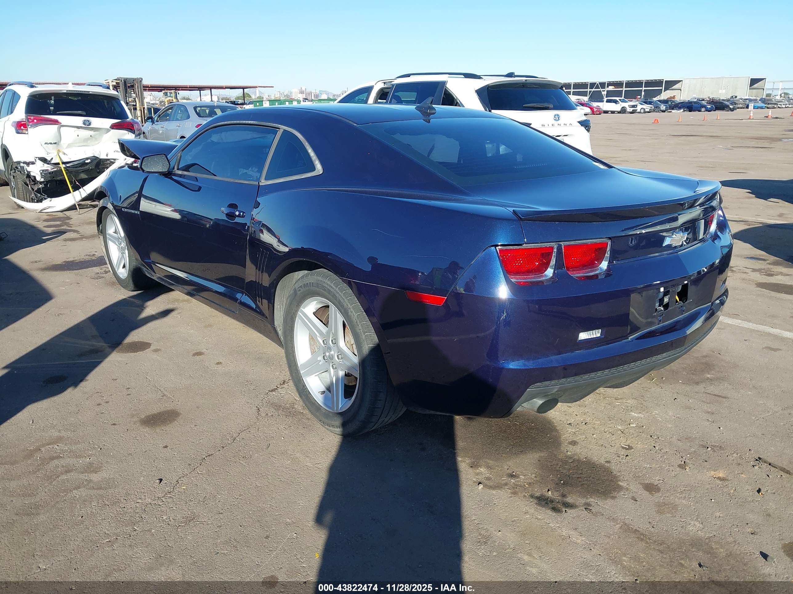 CHEVROLET CAMARO image 3