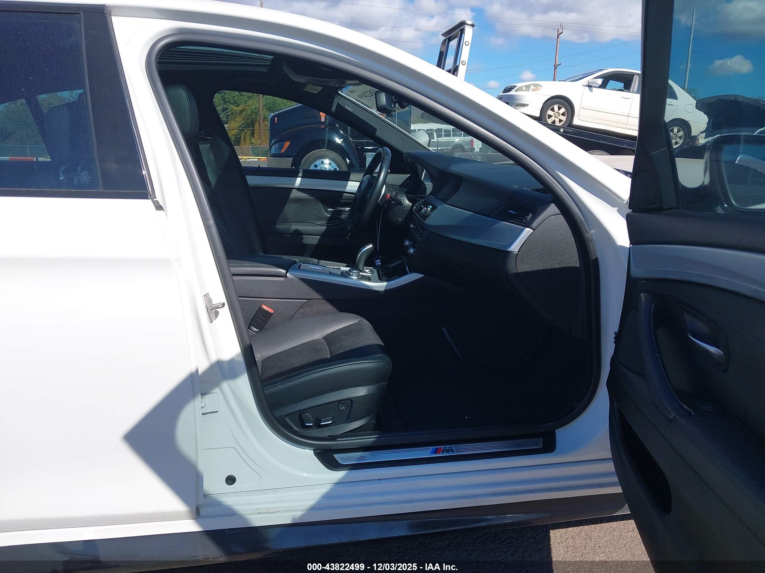 BMW 535I image 5