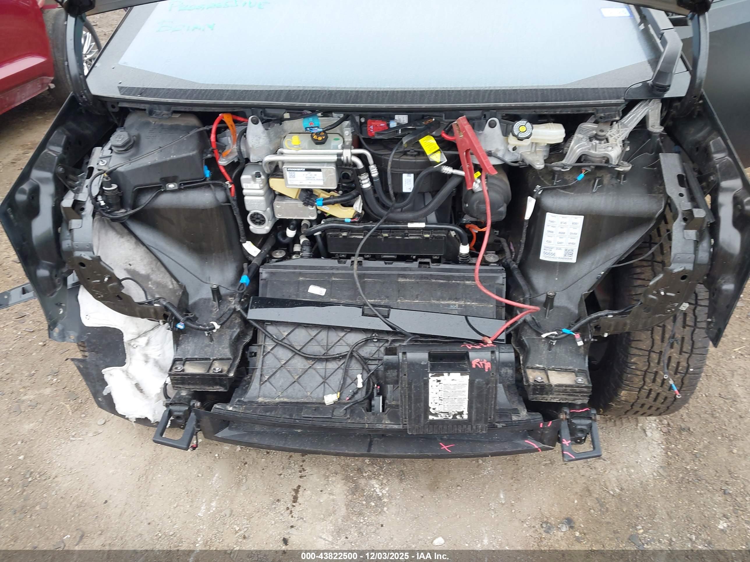 TESLA CYBERTRUCK image 10