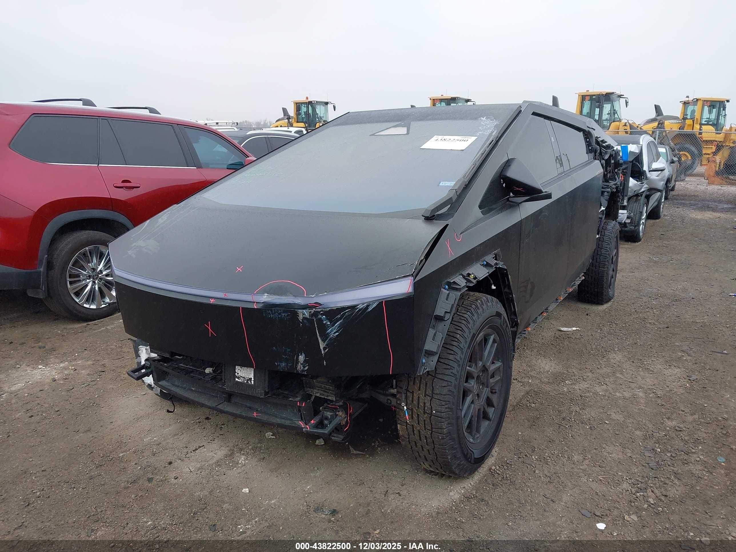 TESLA CYBERTRUCK image 2