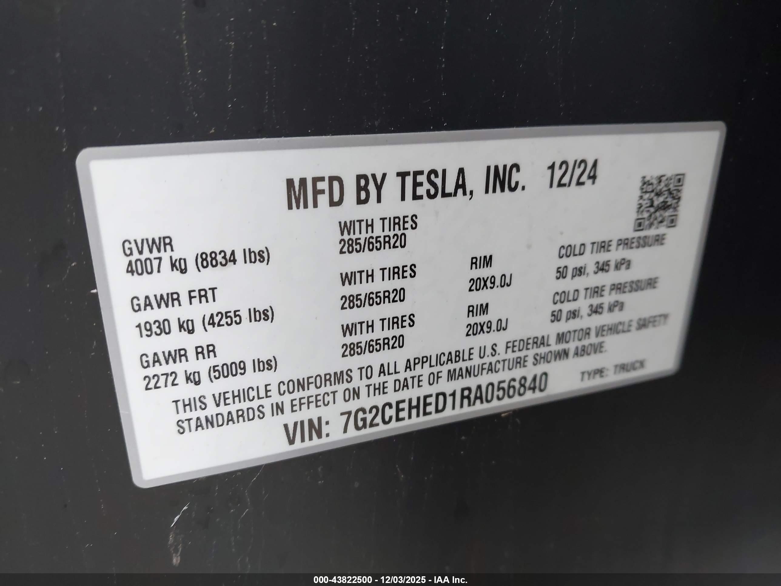 TESLA CYBERTRUCK image 9