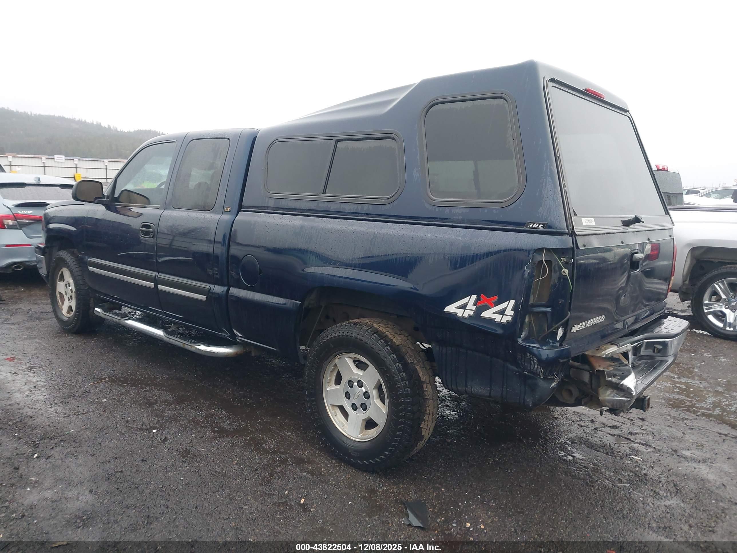 CHEVROLET SILVERADO image 3