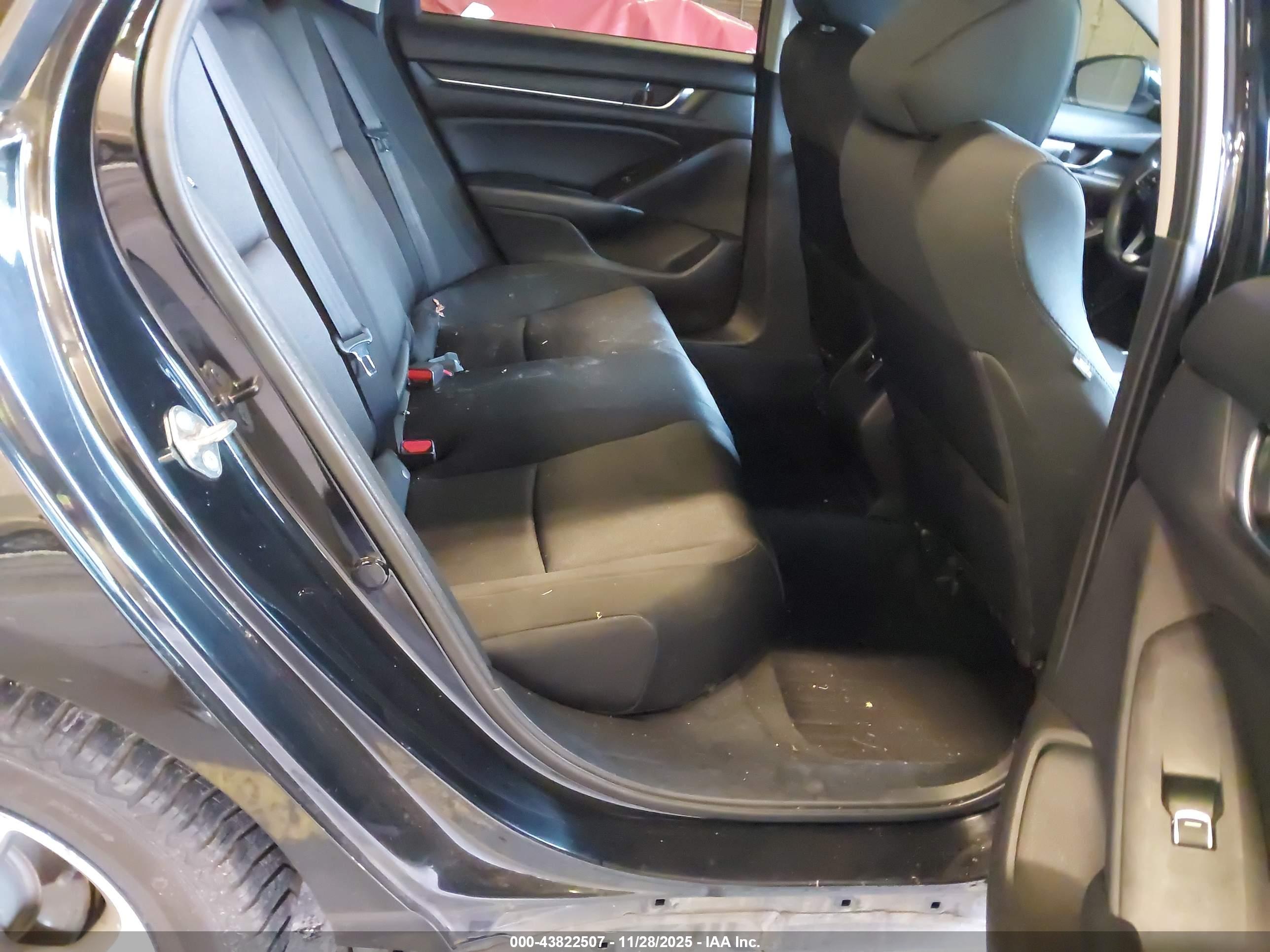 HONDA ACCORD image 8
