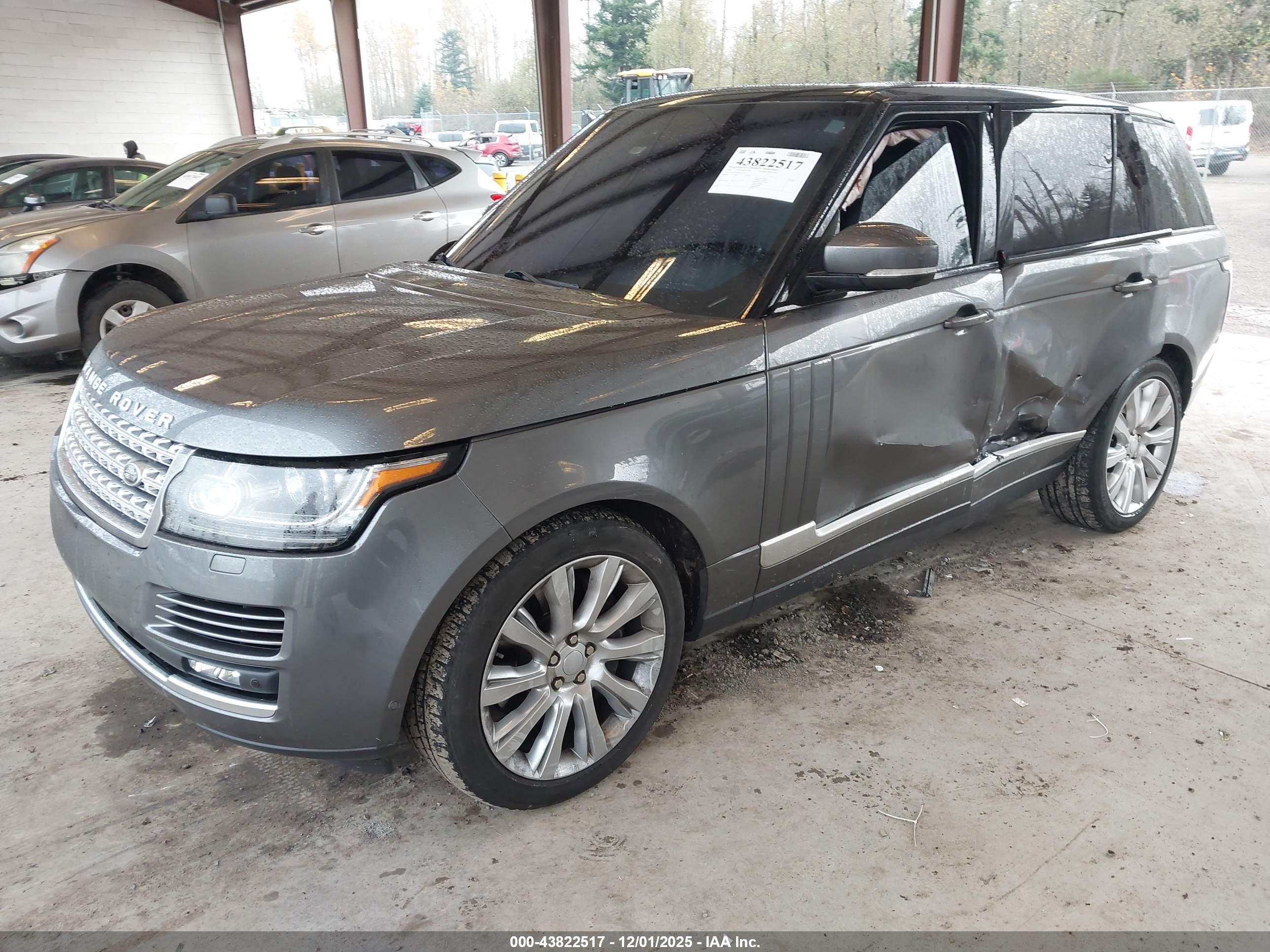 LAND ROVER image 2