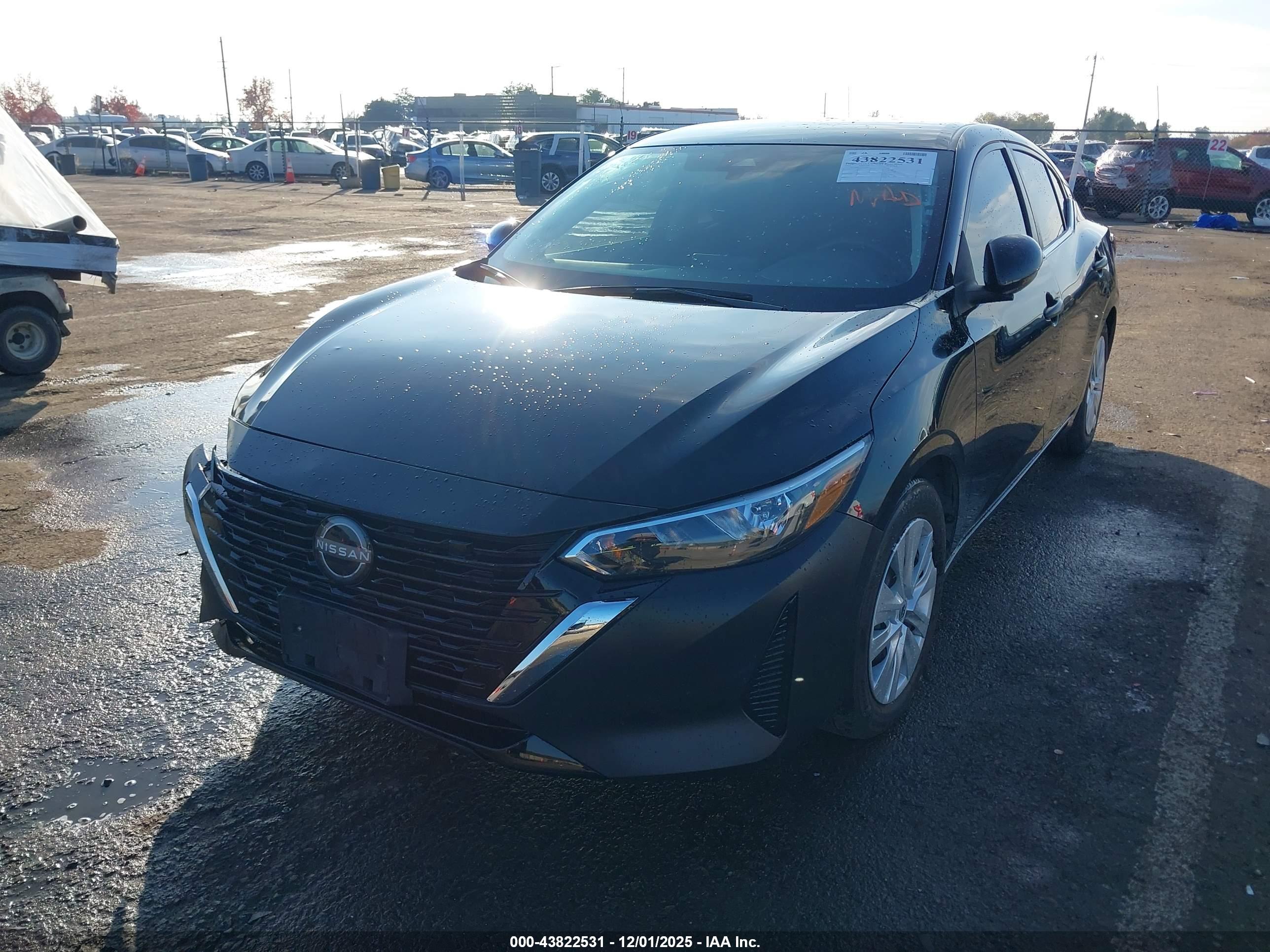 NISSAN SENTRA image 2