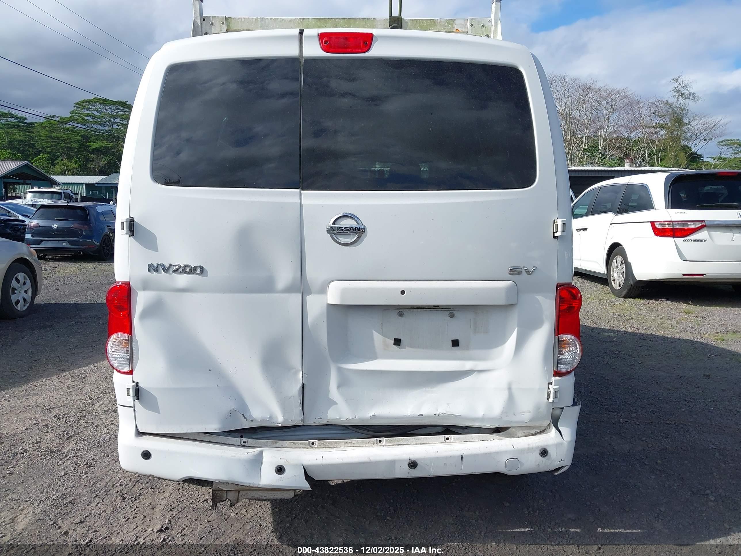 NISSAN NV200 image 6