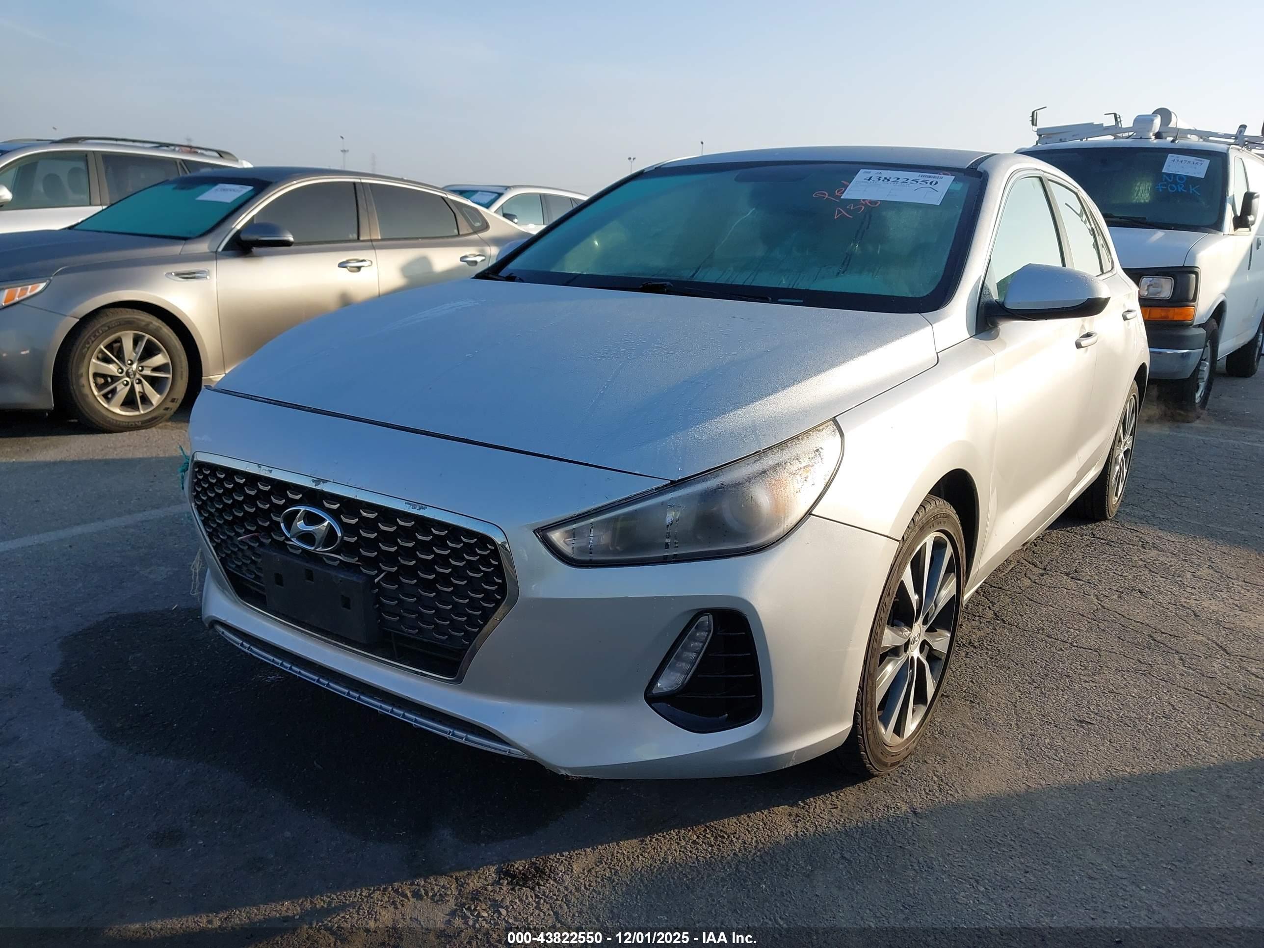 HYUNDAI ELANTRA image 2