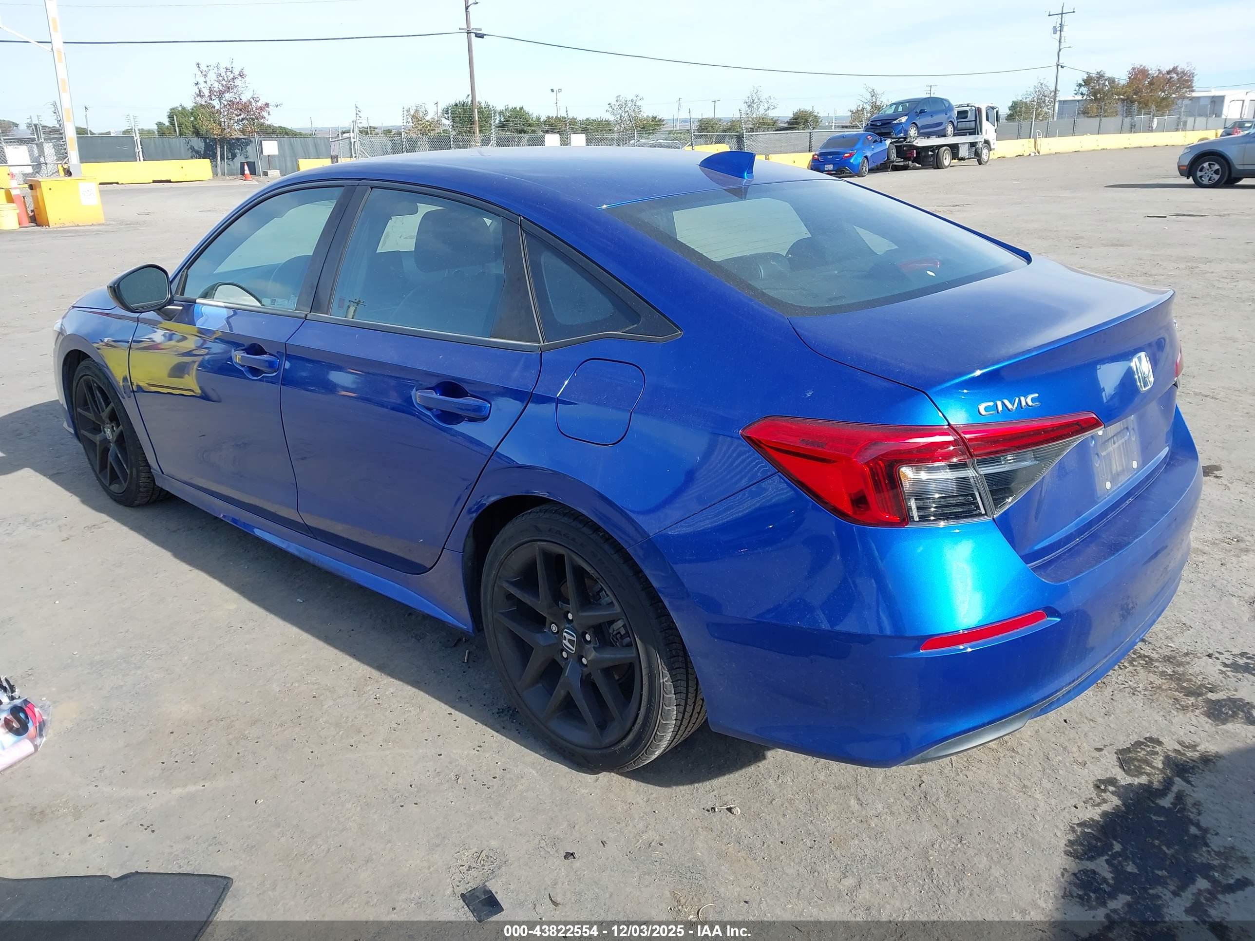 HONDA CIVIC image 3