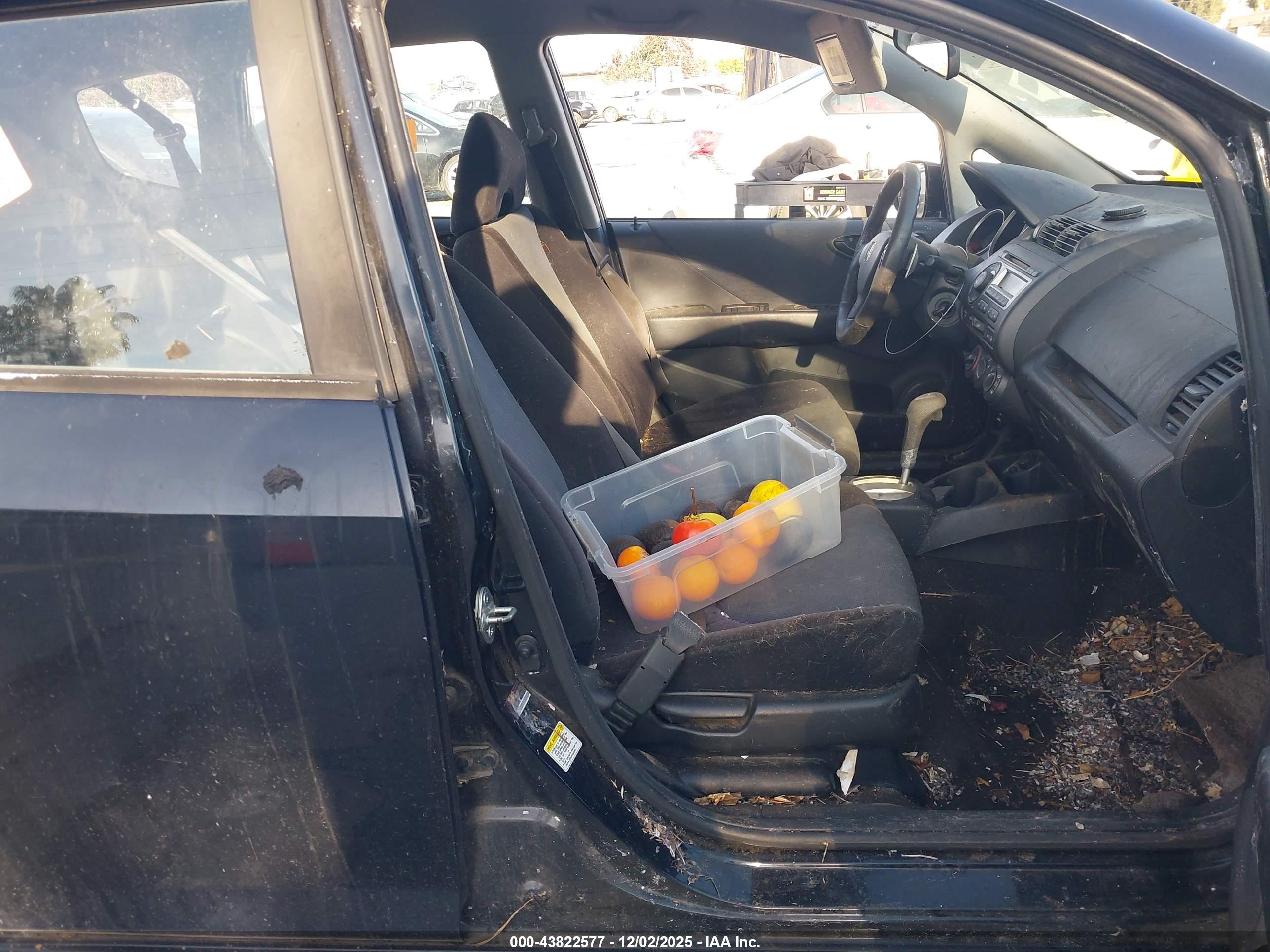 HONDA FIT image 5