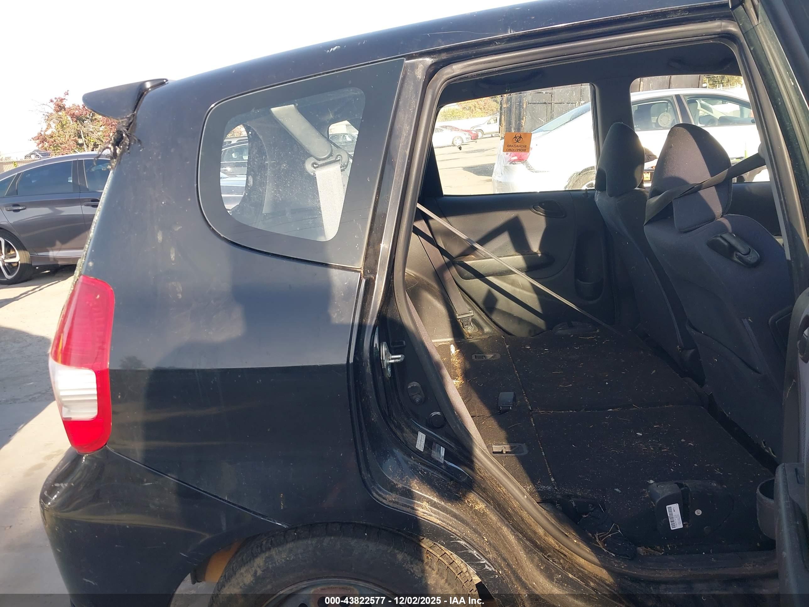 HONDA FIT image 8