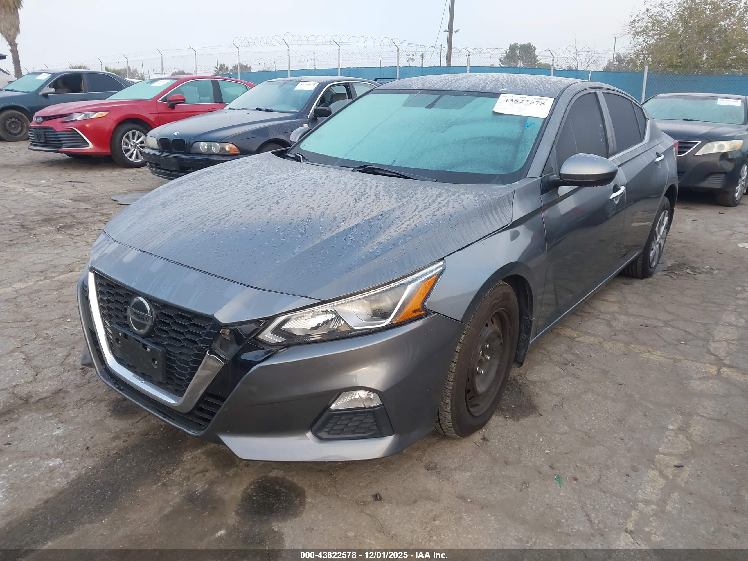 NISSAN ALTIMA image 2