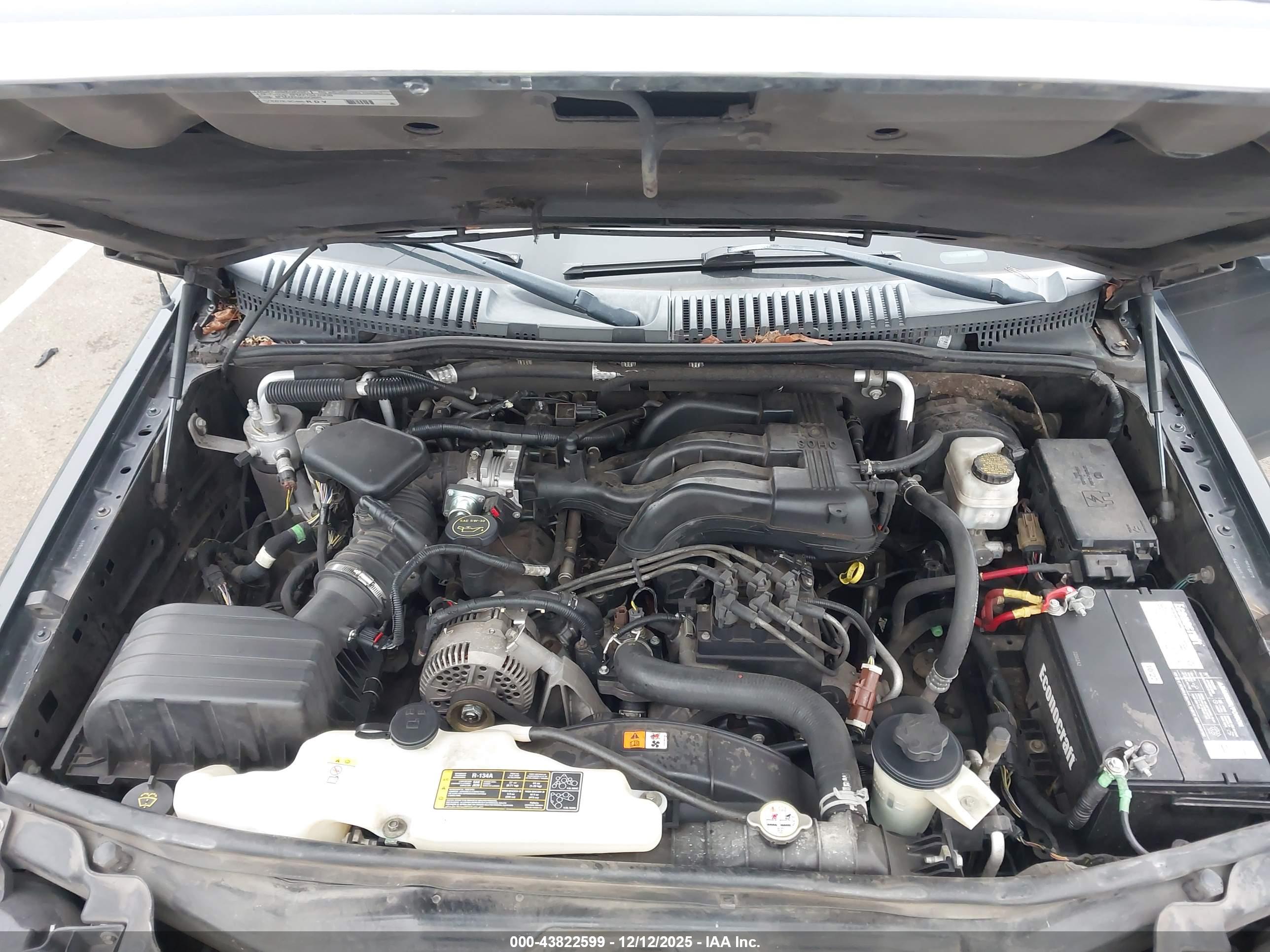FORD EXPLORER image 10